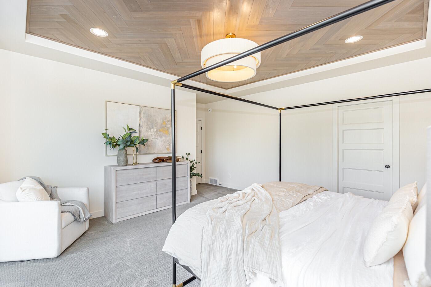 Fargo, North Dakota, 58104, United States, 6 Bedrooms Bedrooms, ,5 BathroomsBathrooms,Residential,Active,2010195