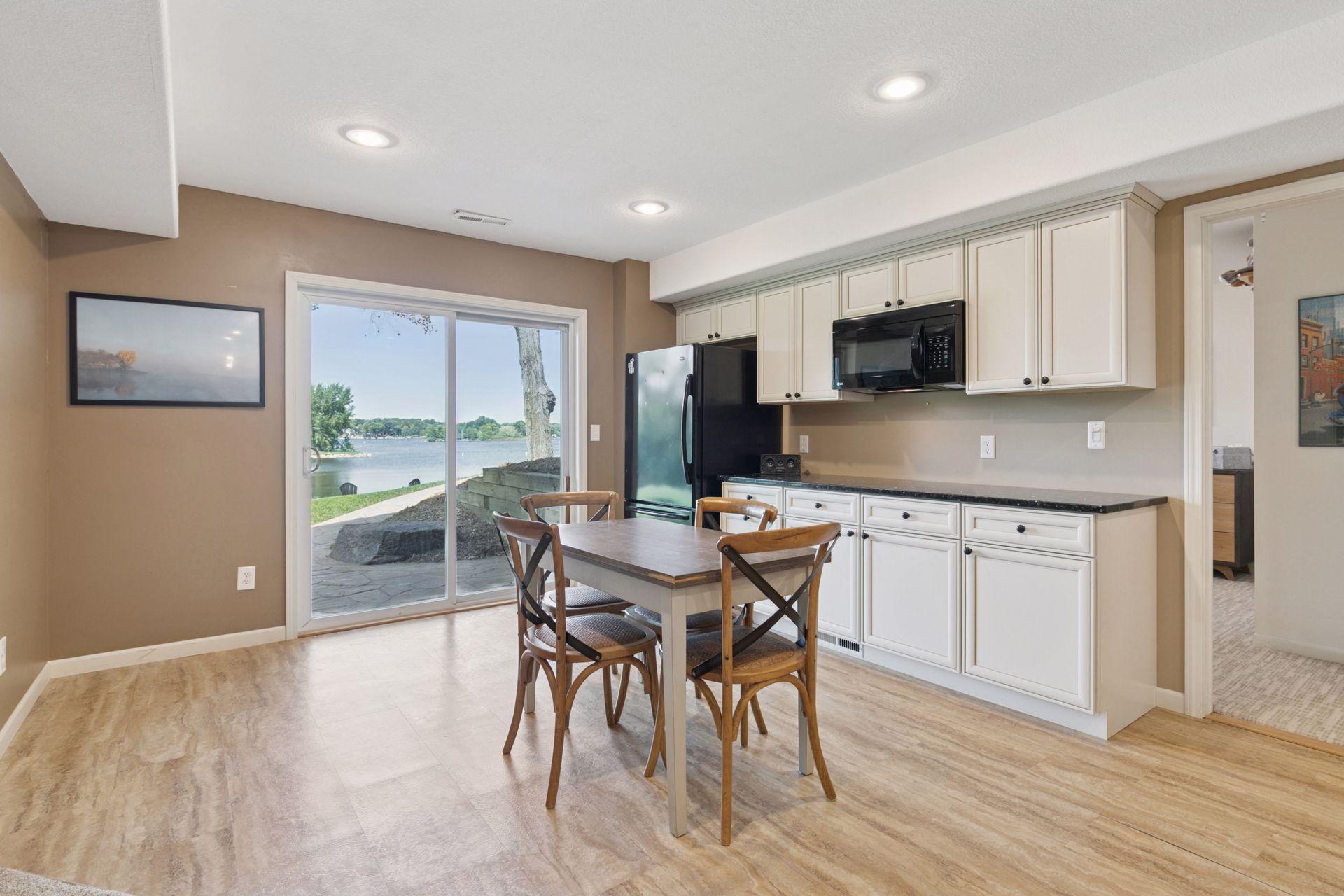 Prior Lake, Minnesota, 55372, United States, 3 Bedrooms Bedrooms, ,3 BathroomsBathrooms,Residential,Active,1943813