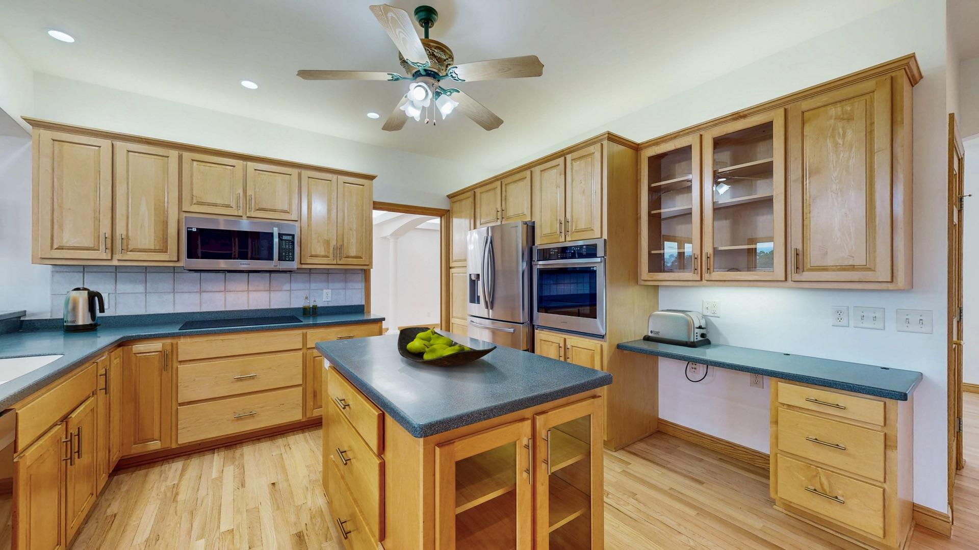 Rochester, Minnesota, 55902, United States, 5 Bedrooms Bedrooms, ,4 BathroomsBathrooms,Residential,Active,1902957