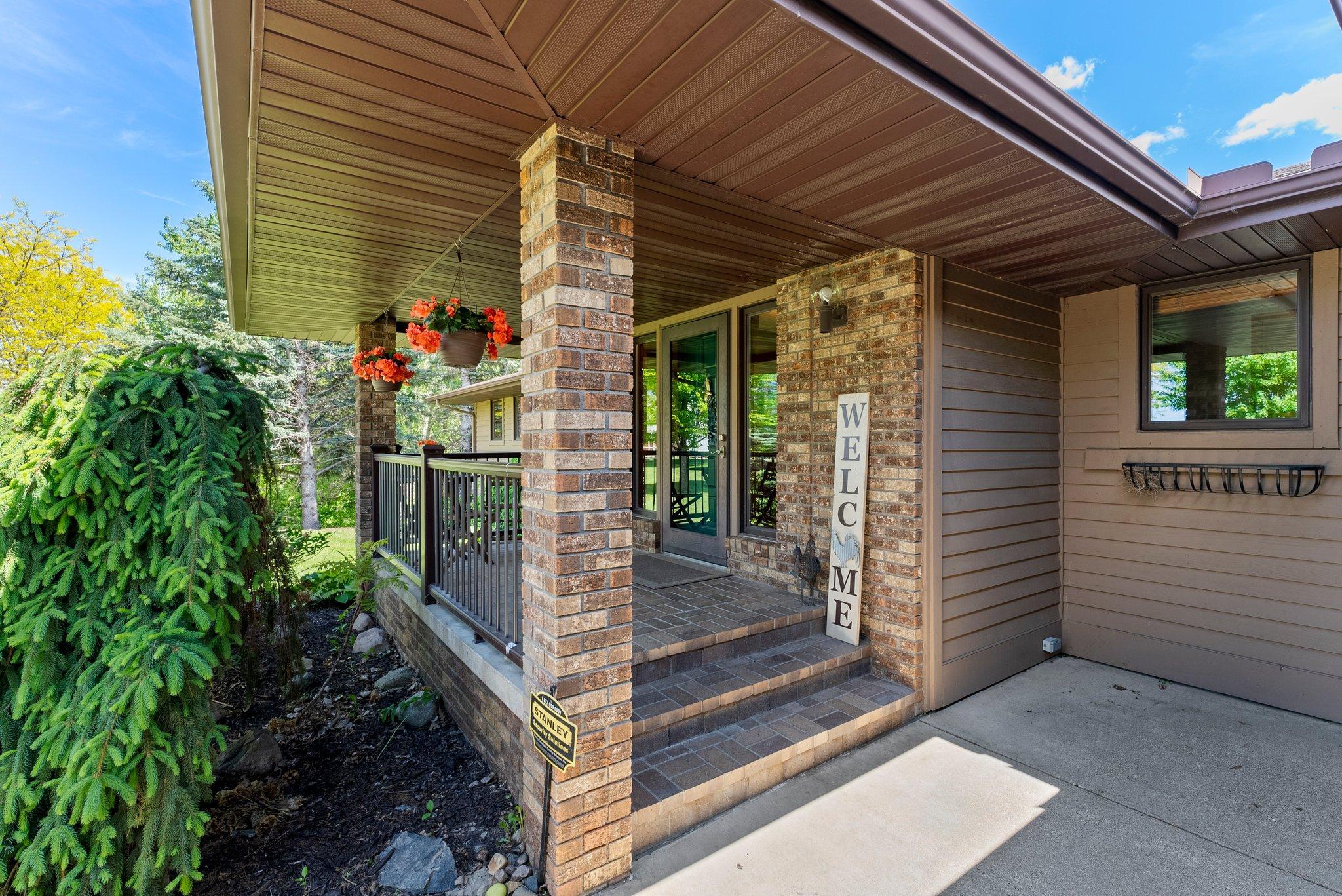 Northfield, Minnesota, 55057, United States, ,3 BathroomsBathrooms,Residential,Active,1843421