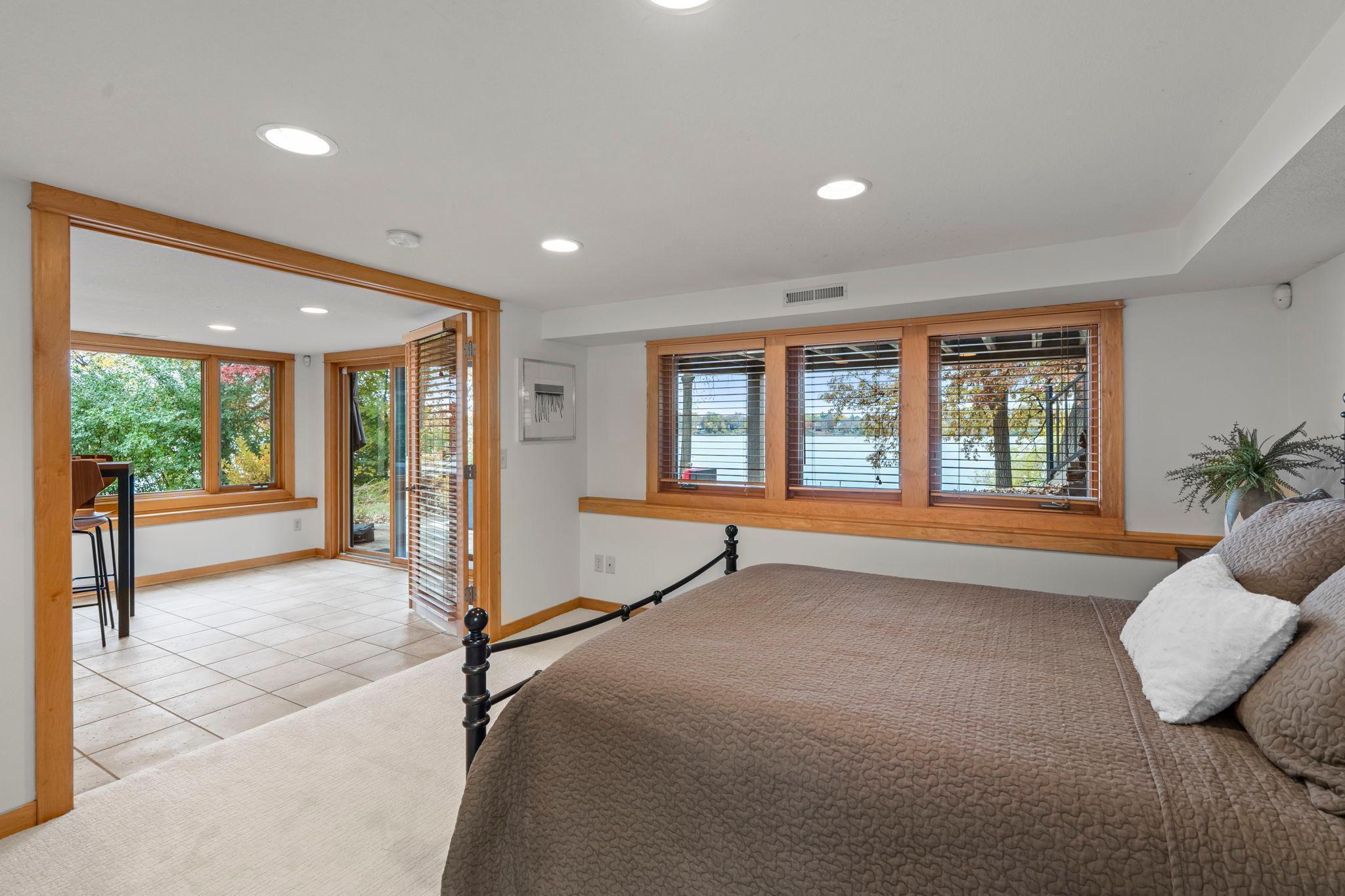 Arden Hills, Minnesota, 55112, United States, 4 Bedrooms Bedrooms, ,3 BathroomsBathrooms,Residential,Active,1973290