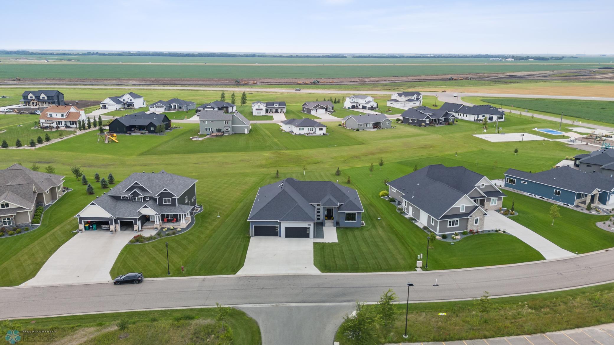 Oxbow, North Dakota, 58047, United States, 5 Bedrooms Bedrooms, ,3 BathroomsBathrooms,Residential,Active,1926894