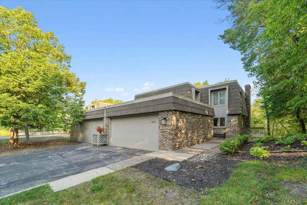 10237 BERKSHIRE RD, MINNEAPOLIS, MN 55437 - Image 1