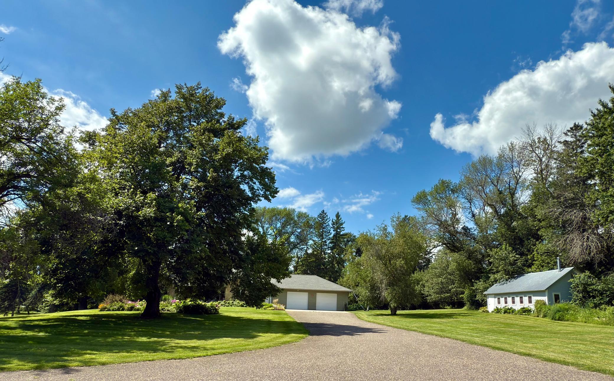 Northfield, Minnesota, 55057, United States, 3 Bedrooms Bedrooms, ,3 BathroomsBathrooms,Residential,Active,1920261