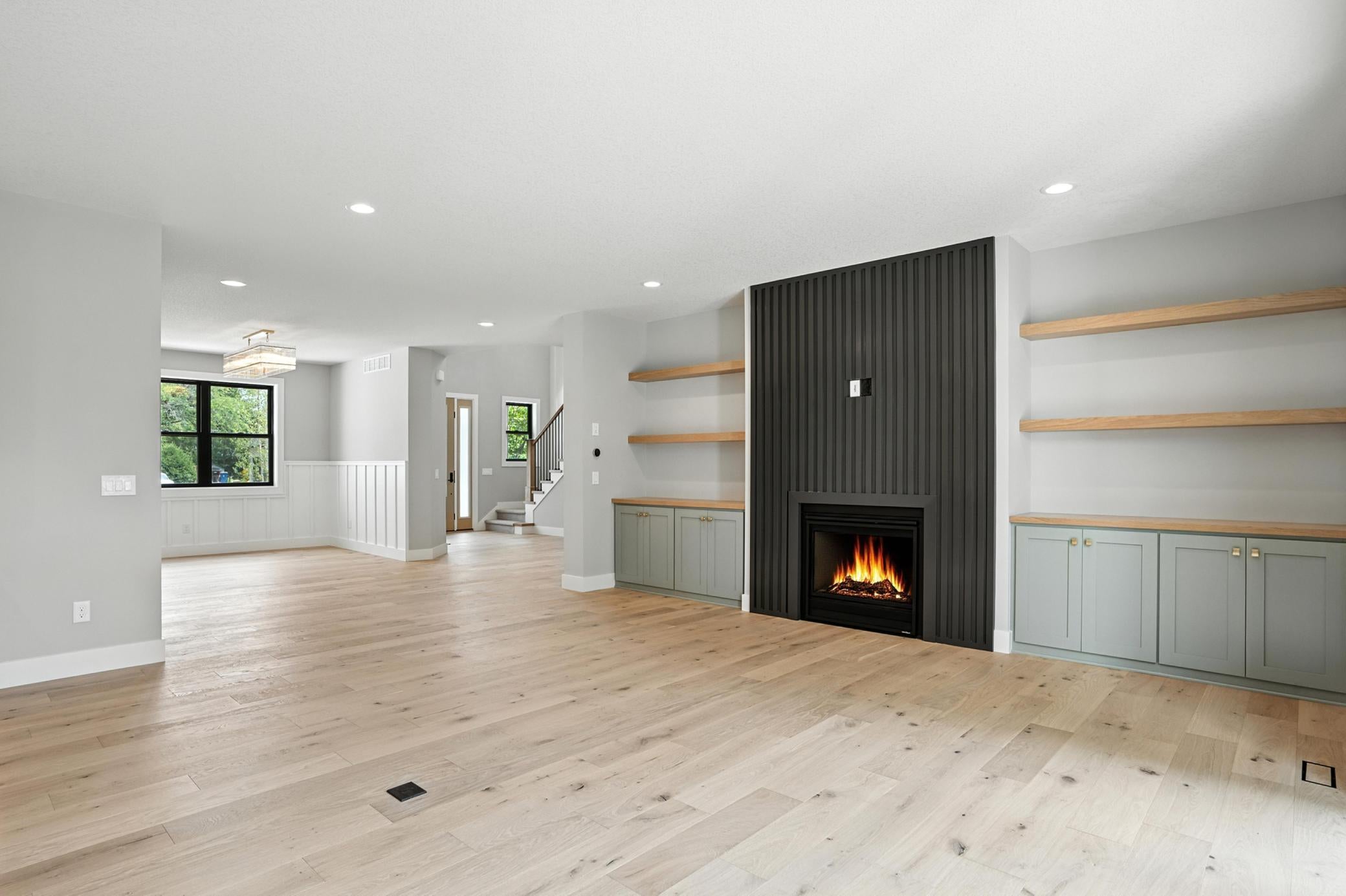 Minnetonka, Minnesota, 55345, United States, 5 Bedrooms Bedrooms, ,4 BathroomsBathrooms,Residential,Active,1900390