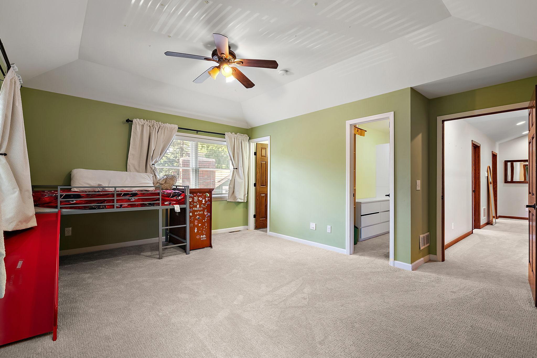 Minneapolis, Minnesota, 55424, United States, 5 Bedrooms Bedrooms, ,6 BathroomsBathrooms,Residential,Active,1936394