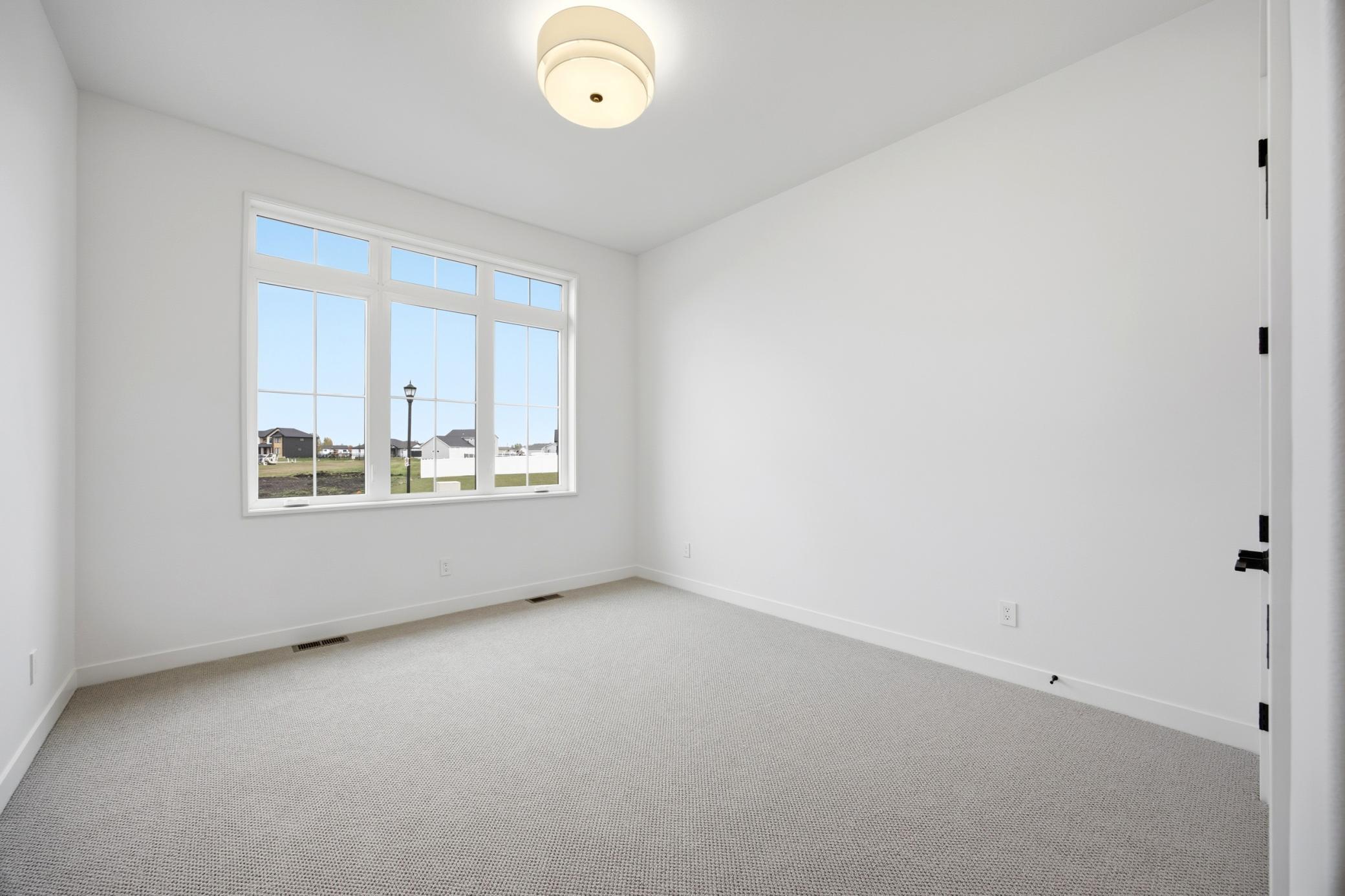 West Fargo, North Dakota, 58078, United States, 5 Bedrooms Bedrooms, ,4 BathroomsBathrooms,Residential,Active,1970996