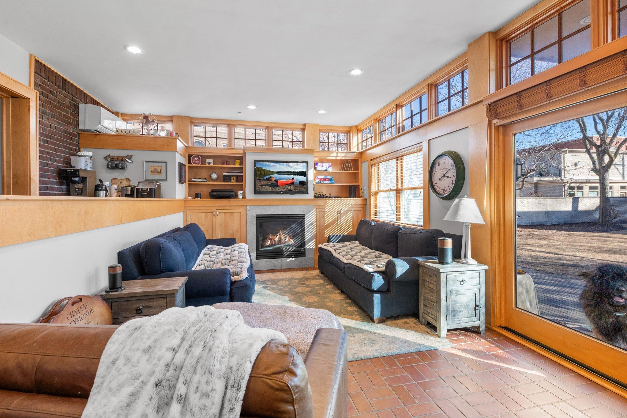 Saint Paul, Minnesota, 55105, United States, 6 Bedrooms Bedrooms, ,5 BathroomsBathrooms,Residential,Pending,2011867