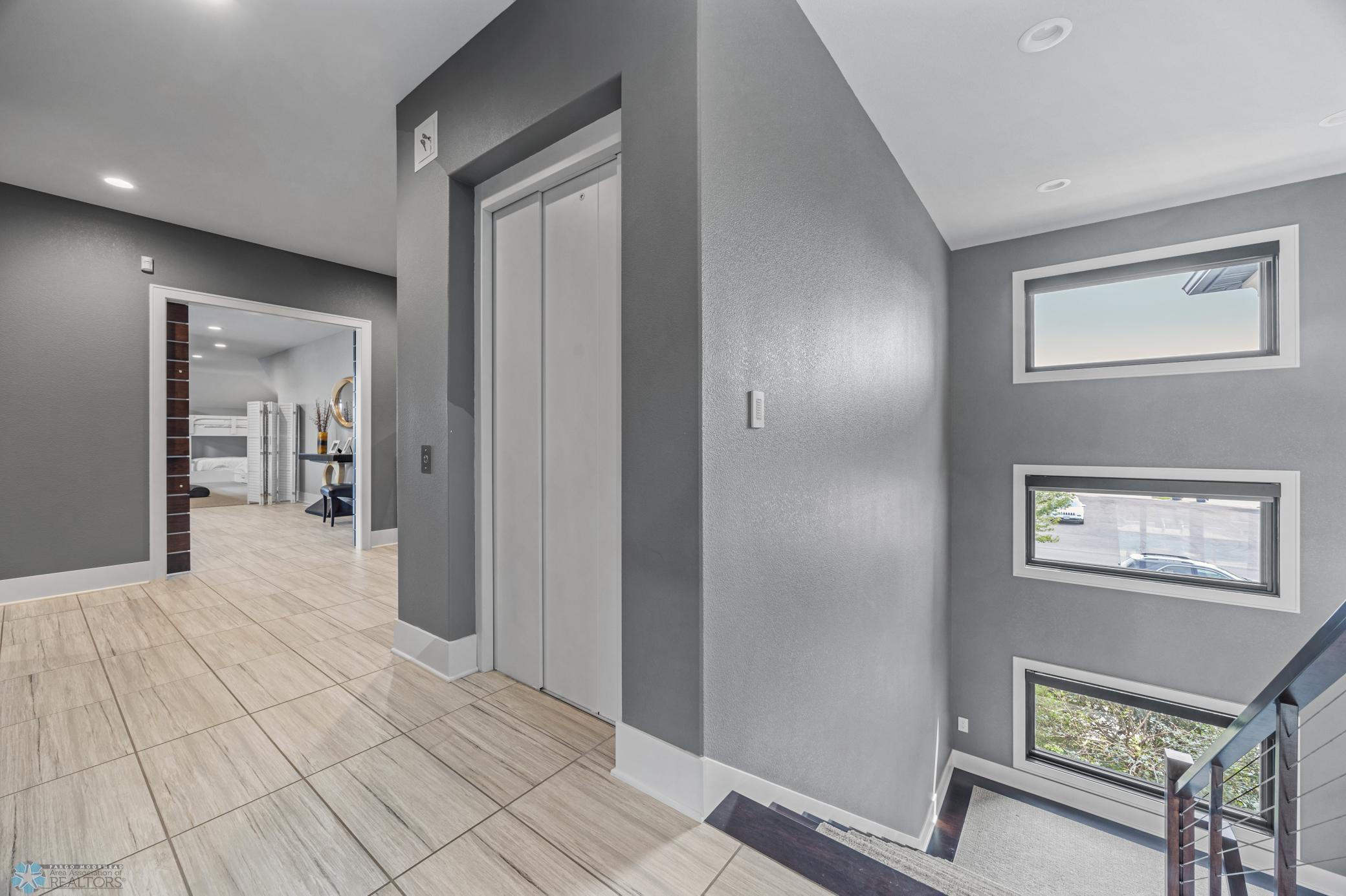 Fargo, North Dakota, 58104, United States, 5 Bedrooms Bedrooms, ,7 BathroomsBathrooms,Residential,Active,1941361