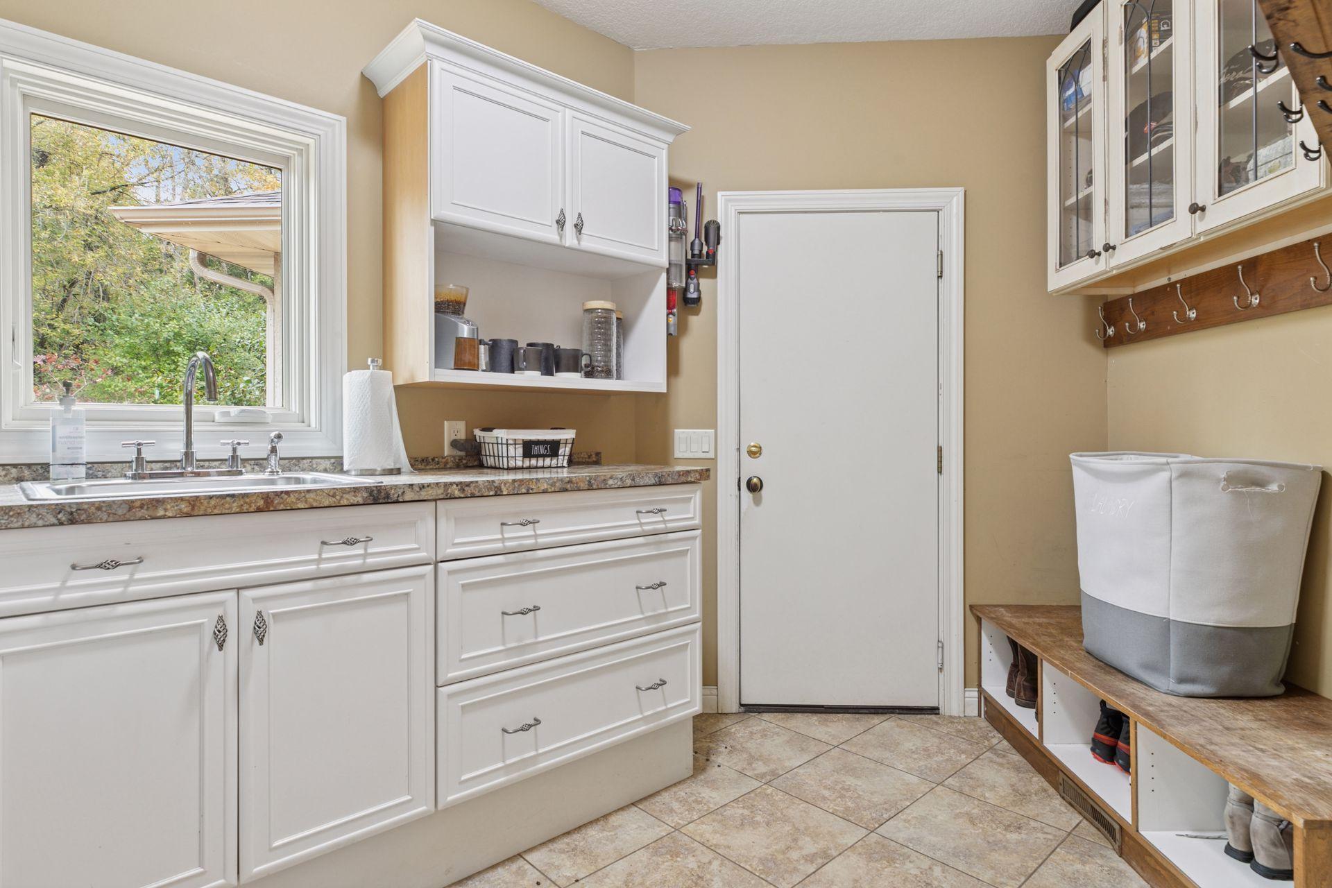 Hudson, Wisconsin, 54016, United States, 4 Bedrooms Bedrooms, ,6 BathroomsBathrooms,Residential,Active,1965807