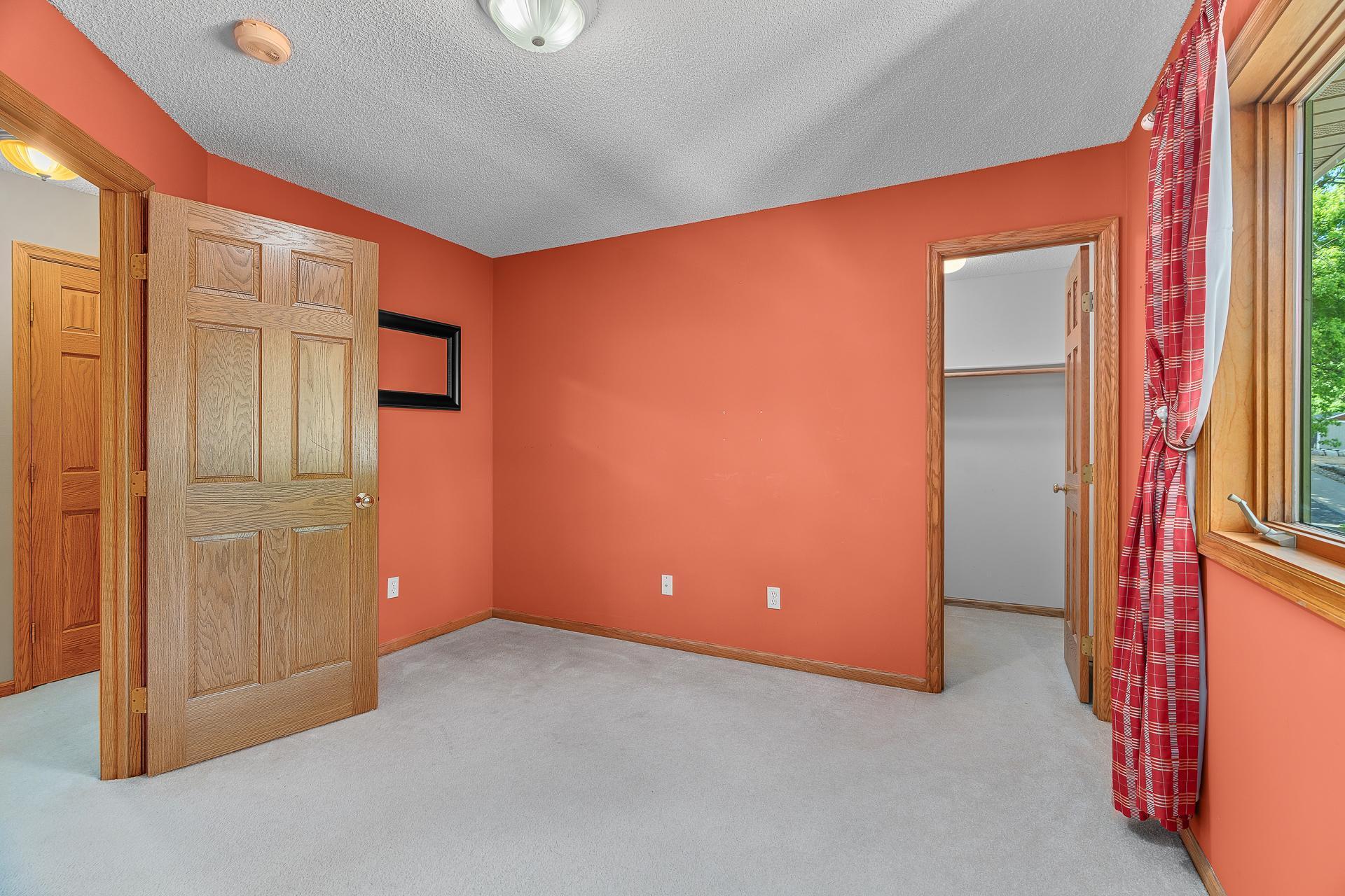 Prior Lake, Minnesota, 55372, United States, 4 Bedrooms Bedrooms, ,4 BathroomsBathrooms,Residential,Active,1995257