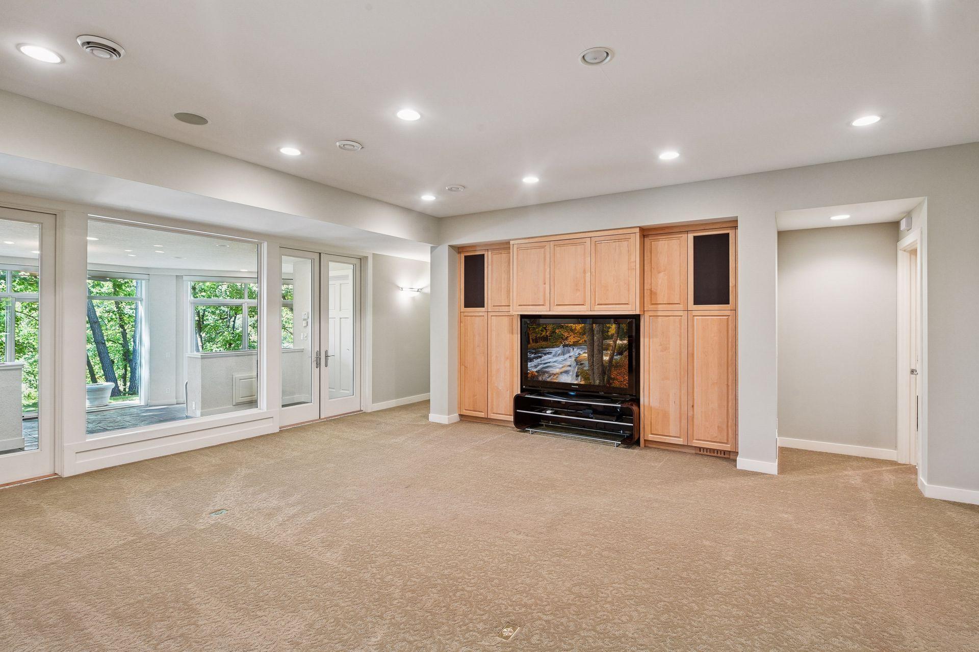 Minneapolis, Minnesota, 55439, United States, 5 Bedrooms Bedrooms, ,5 BathroomsBathrooms,Residential,Active,1944273