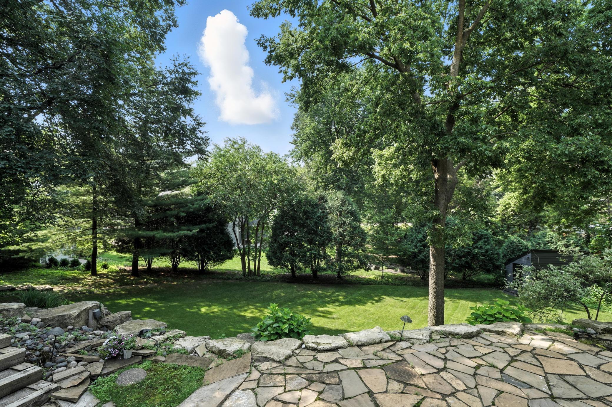 Minnetonka, Minnesota, 55345, United States, ,3 BathroomsBathrooms,Residential,Active,1894771