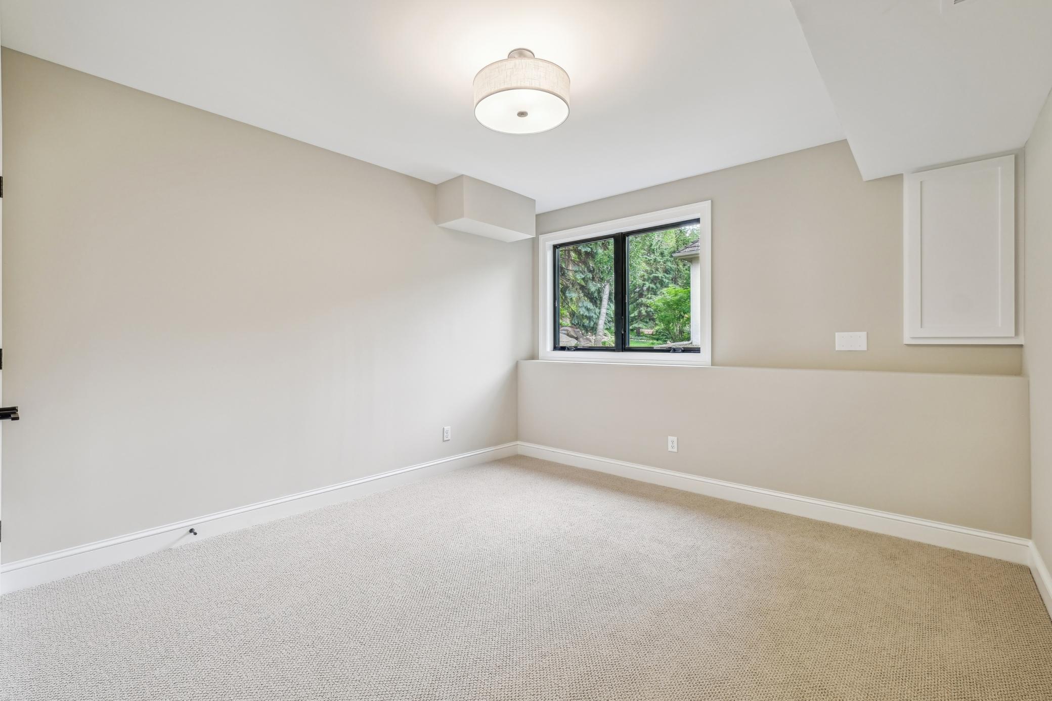 Eden Prairie, Minnesota, 55347, United States, ,4 BathroomsBathrooms,Residential,Active,1843432