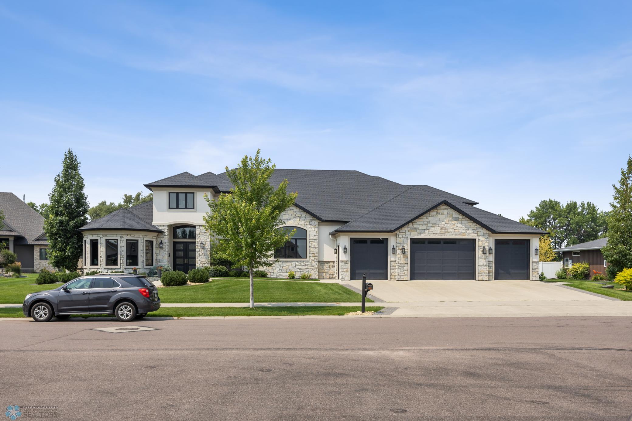 Fargo, North Dakota, 58104, United States, 5 Bedrooms Bedrooms, ,7 BathroomsBathrooms,Residential,Active,1941361