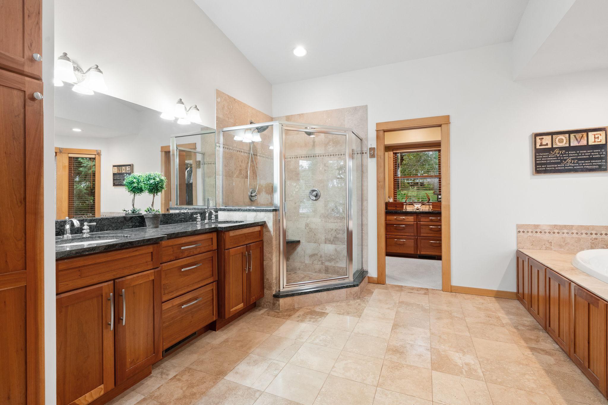 Arden Hills, Minnesota, 55112, United States, 4 Bedrooms Bedrooms, ,3 BathroomsBathrooms,Residential,Active,1973290