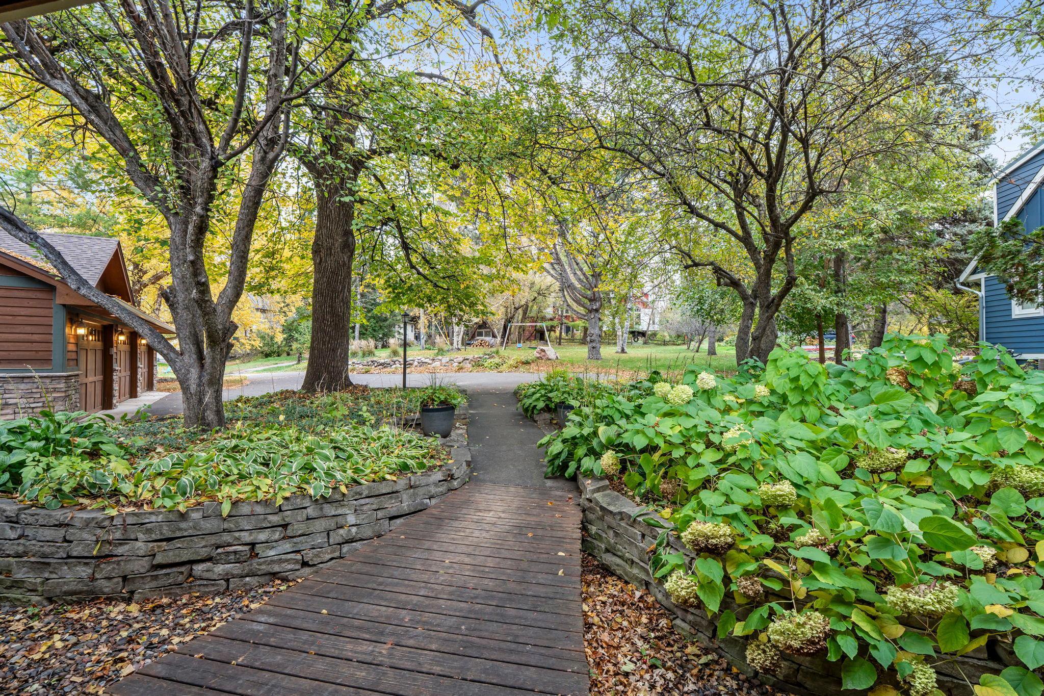 Arden Hills, Minnesota, 55112, United States, 4 Bedrooms Bedrooms, ,3 BathroomsBathrooms,Residential,Active,1973290