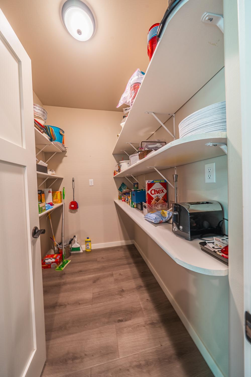 Pelican Rapids, Minnesota, 56572, United States, 5 Bedrooms Bedrooms, ,3 BathroomsBathrooms,Residential,Active,1927674