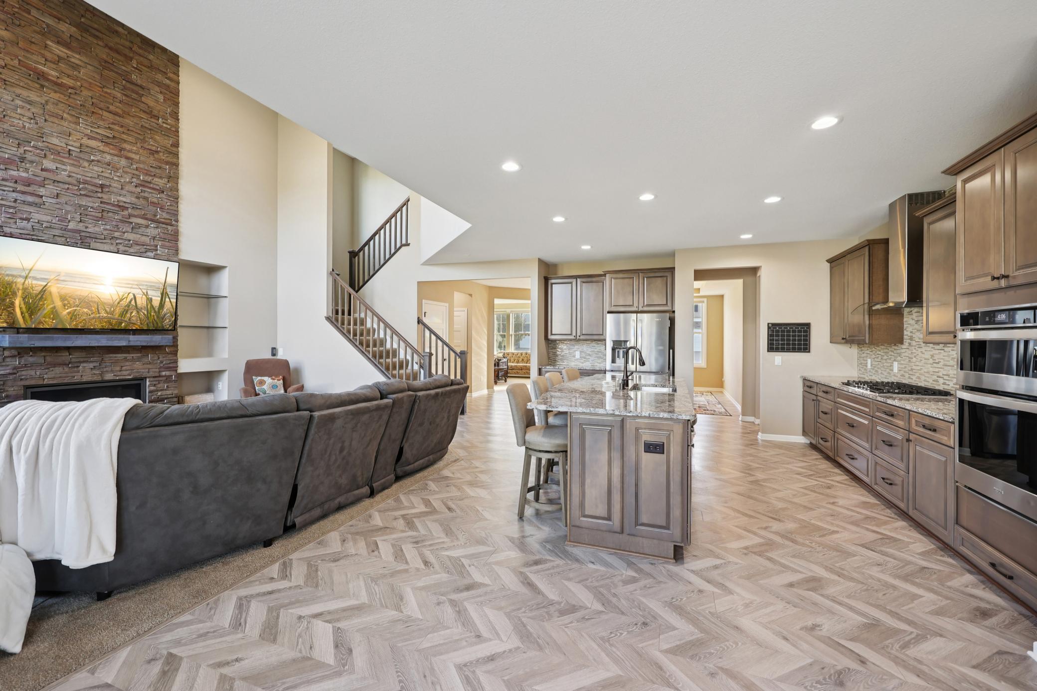 Eden Prairie, Minnesota, 55347, United States, 5 Bedrooms Bedrooms, ,6 BathroomsBathrooms,Residential,Active,2006884