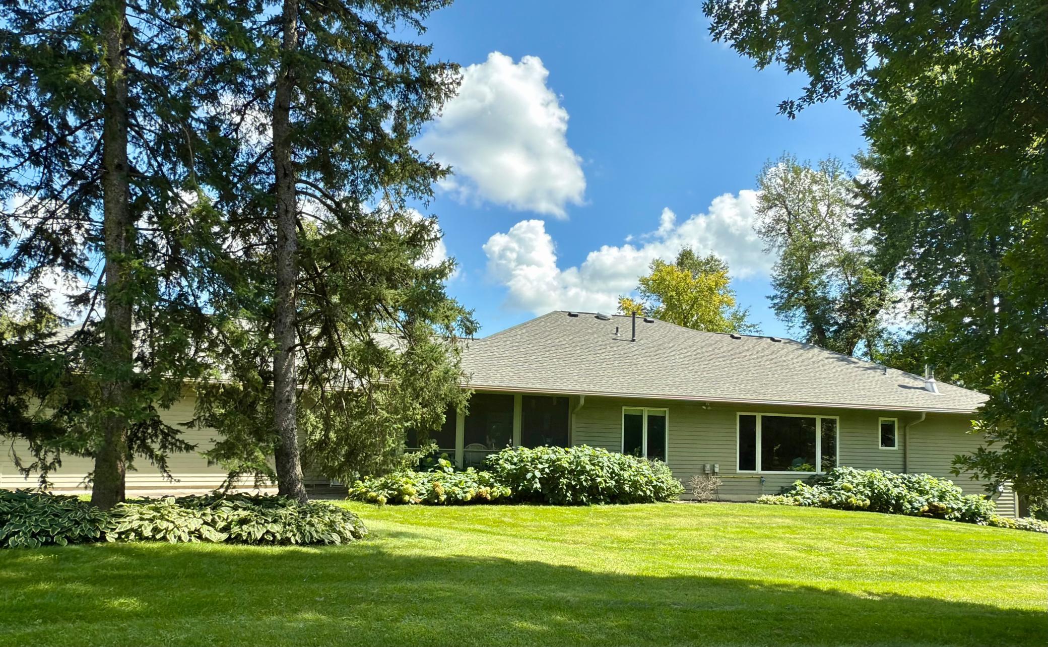 Northfield, Minnesota, 55057, United States, 3 Bedrooms Bedrooms, ,3 BathroomsBathrooms,Residential,Active,1920261