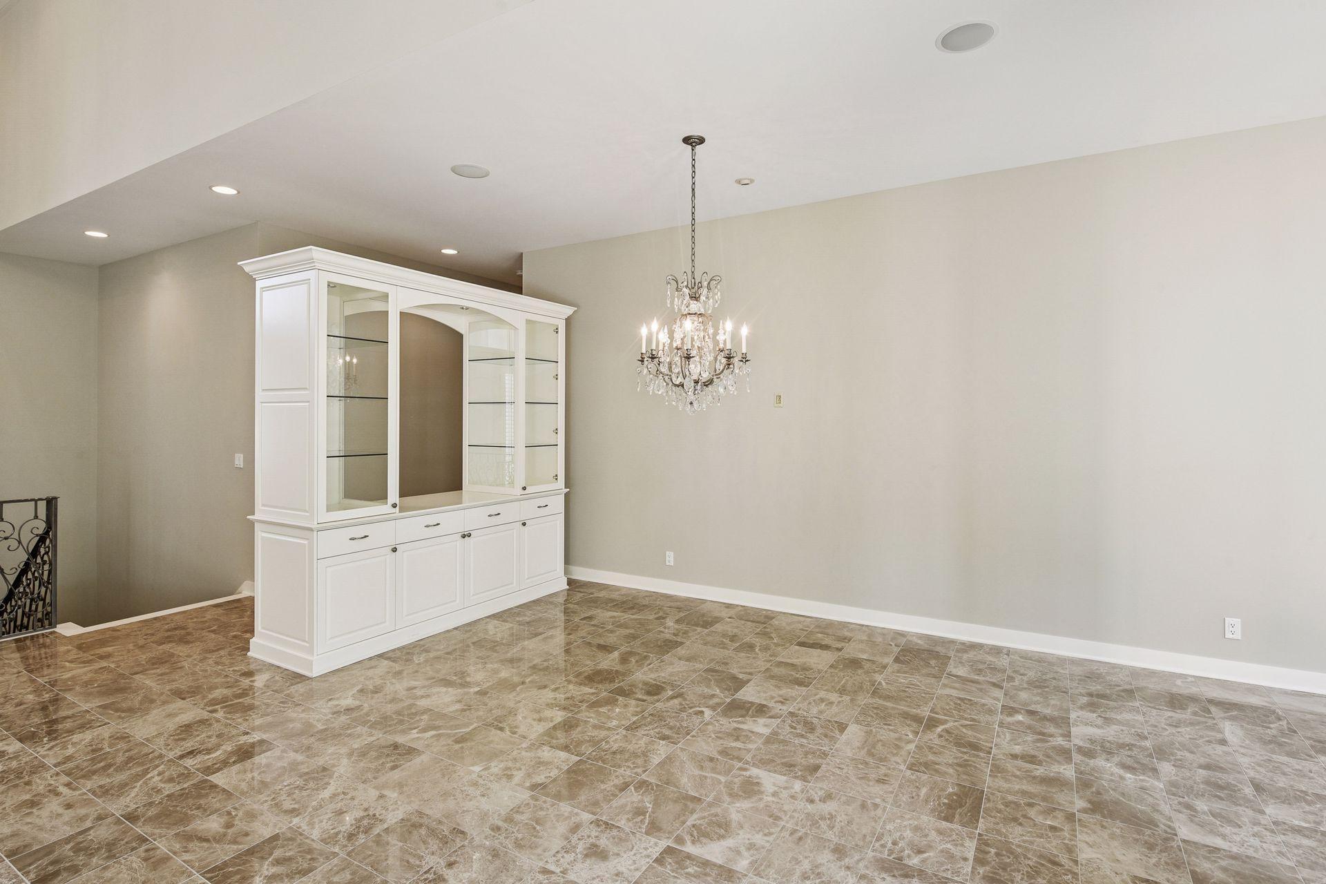 Minneapolis, Minnesota, 55439, United States, 5 Bedrooms Bedrooms, ,5 BathroomsBathrooms,Residential,Active,1944273