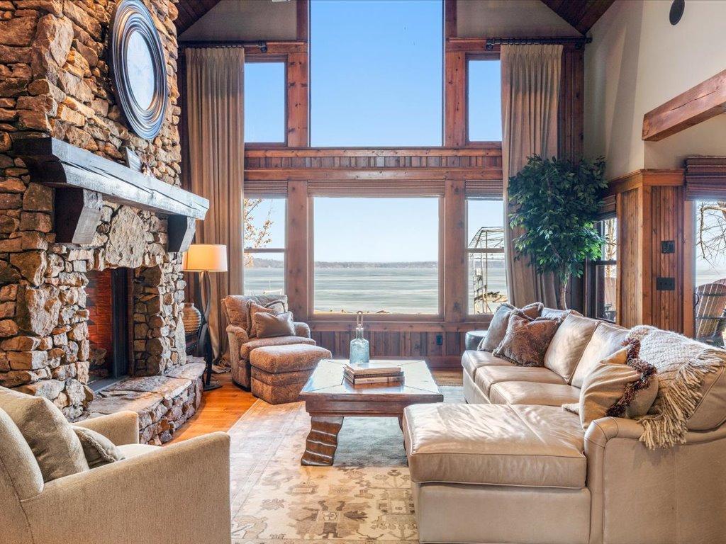 Brainerd, Minnesota, 56401, United States, 5 Bedrooms Bedrooms, ,5 BathroomsBathrooms,Residential,Active,1762863