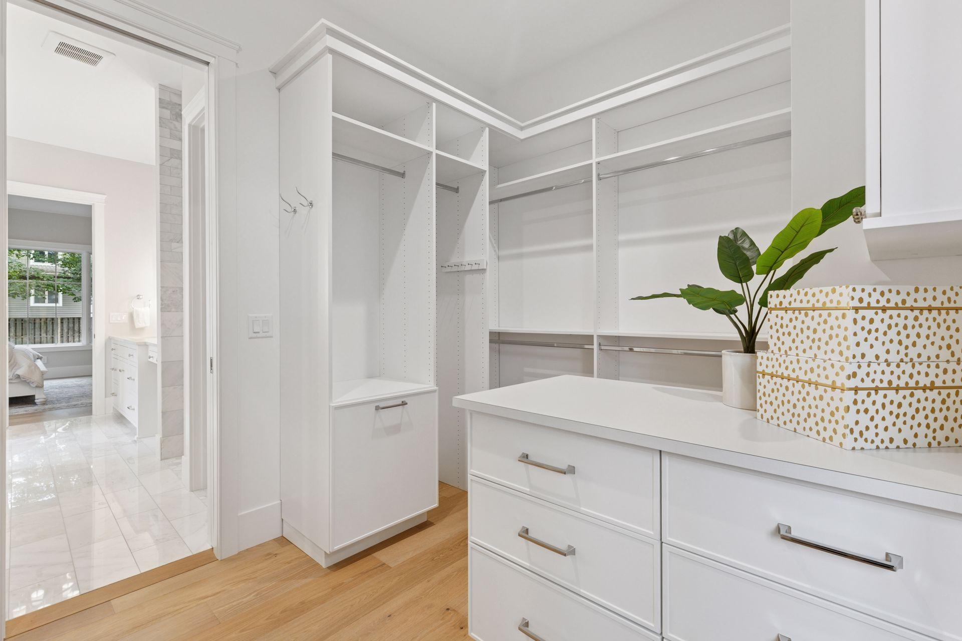 Greenwood, Minnesota, 55331, United States, 5 Bedrooms Bedrooms, ,6 BathroomsBathrooms,Residential,Active,1985876