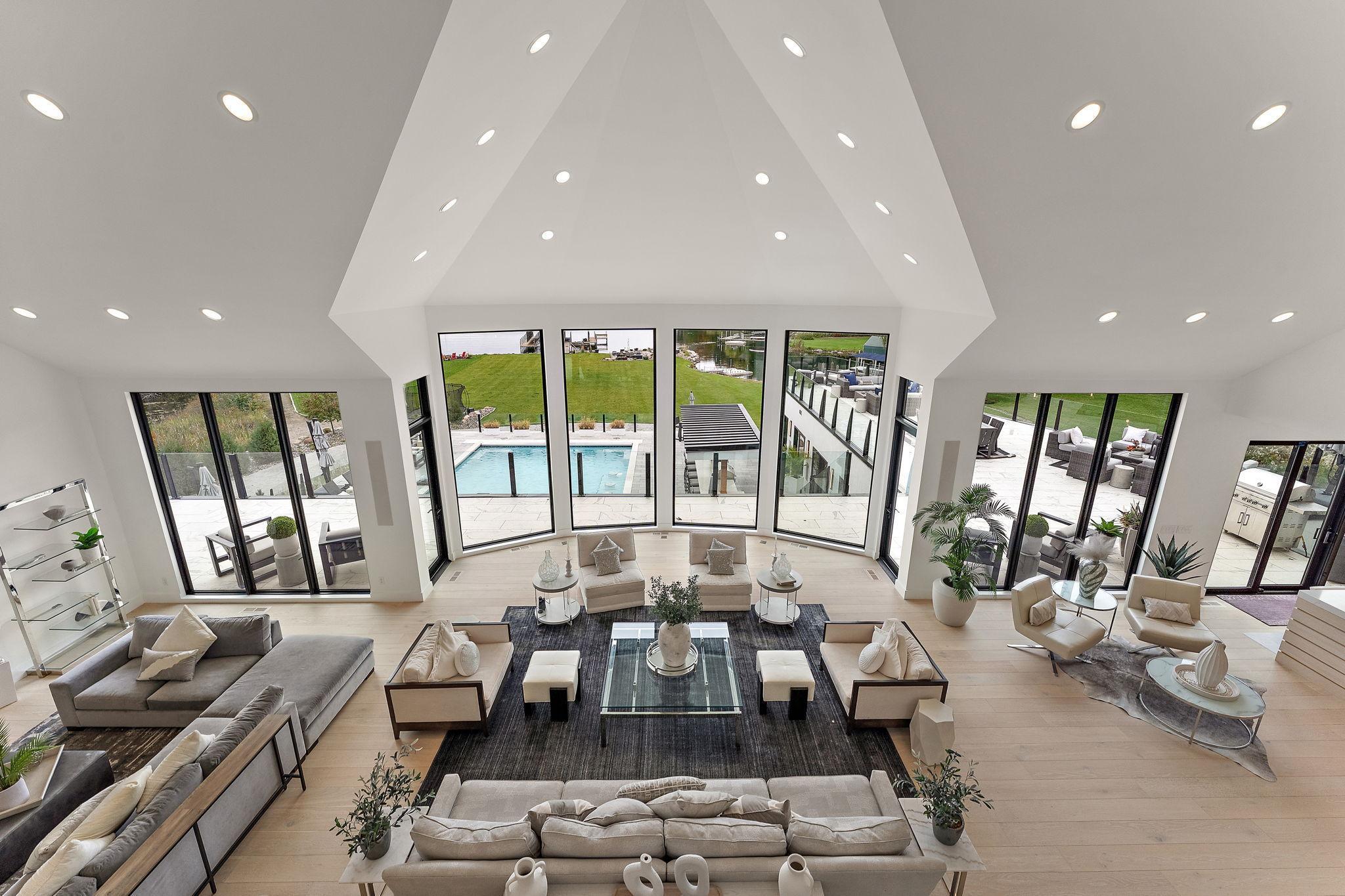 Wayzata, Minnesota, 55391, United States, 8 Bedrooms Bedrooms, ,11 BathroomsBathrooms,Residential,Active,1959932