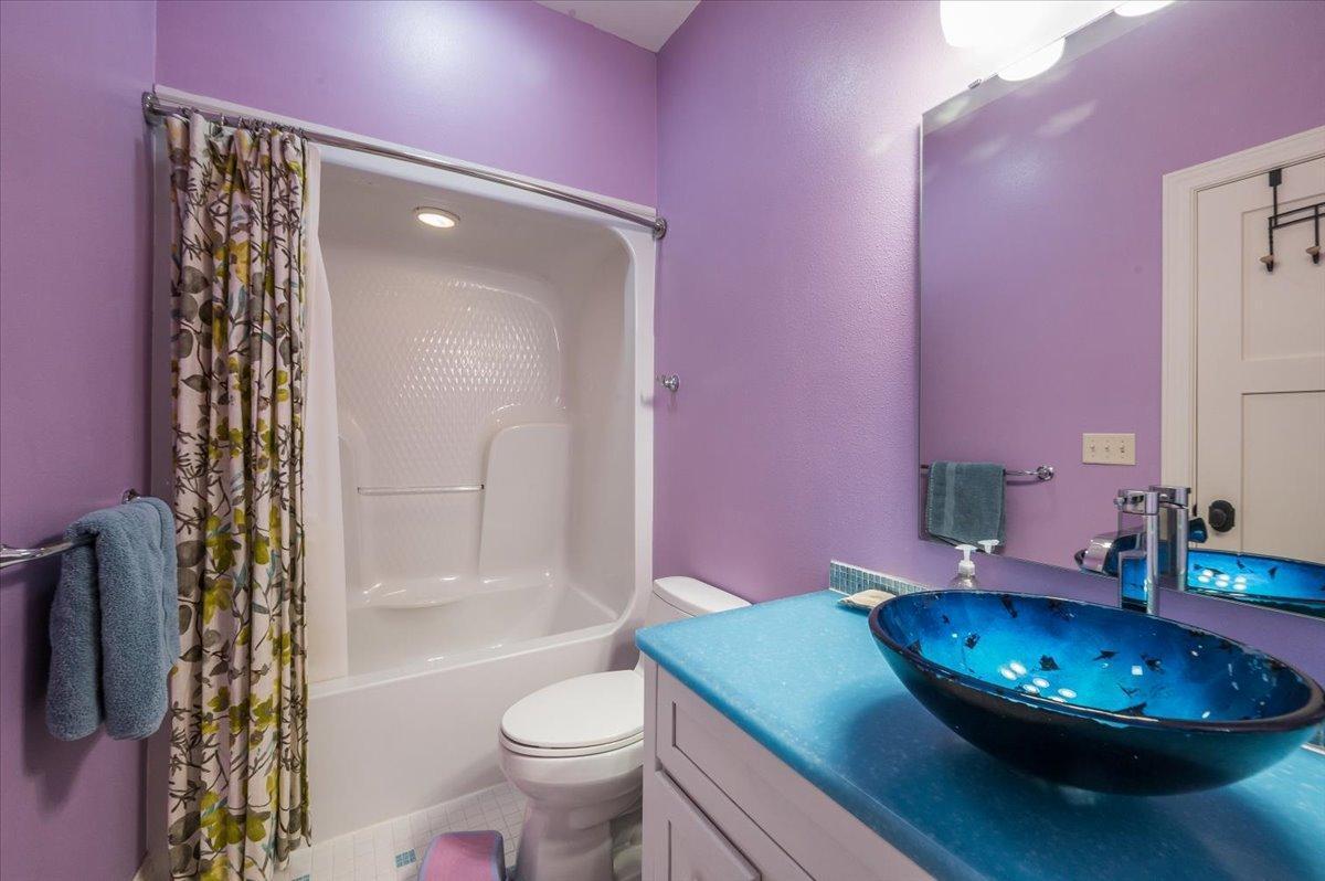 Duluth, Minnesota, 55804, United States, 3 Bedrooms Bedrooms, ,5 BathroomsBathrooms,Residential,Active,1992301