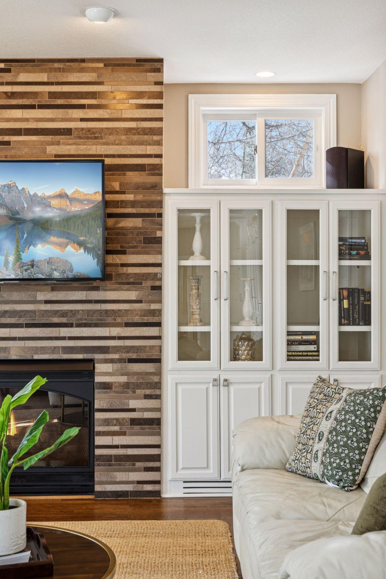 West Saint Paul, Minnesota, 55118, United States, 5 Bedrooms Bedrooms, ,5 BathroomsBathrooms,Residential,Active,2013431