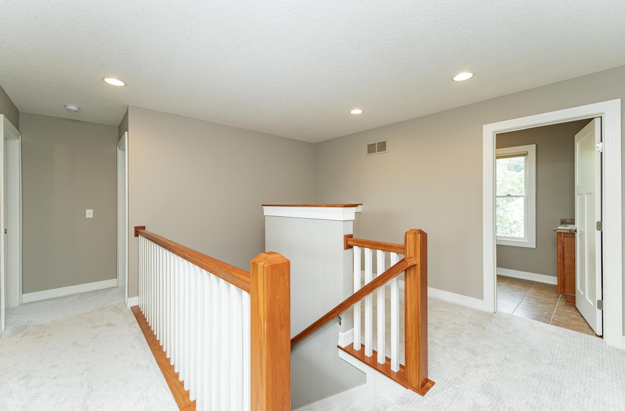 Rochester, Minnesota, 55902, United States, 6 Bedrooms Bedrooms, ,4 BathroomsBathrooms,Residential,Active,1888994