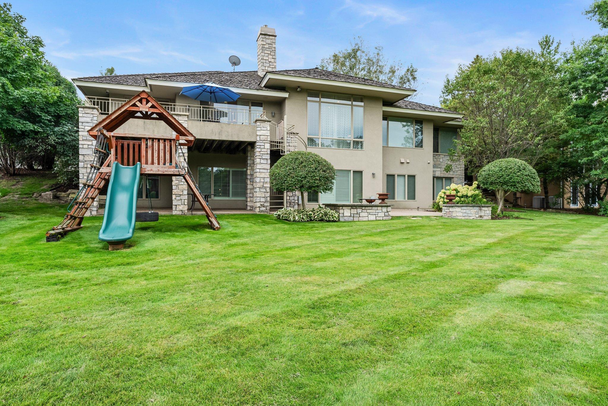 Eden Prairie, Minnesota, 55347, United States, ,4 BathroomsBathrooms,Residential,Active,1764072