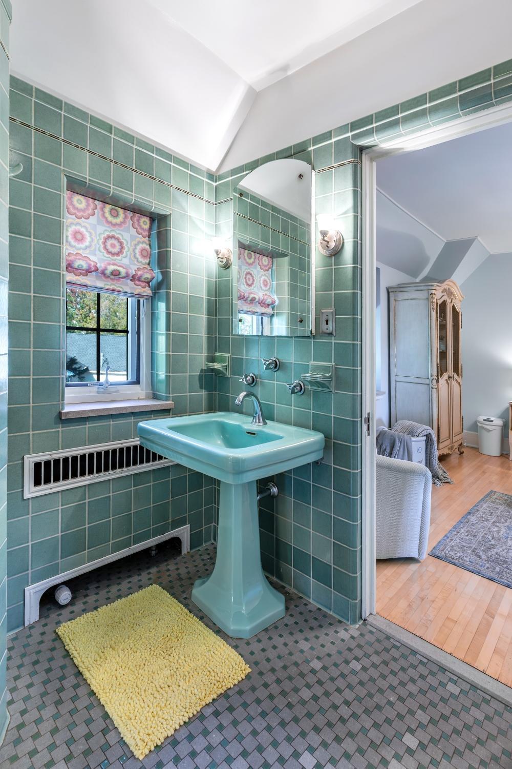 Winona, Minnesota, 55987, United States, 6 Bedrooms Bedrooms, ,6 BathroomsBathrooms,Residential,Active,1926925