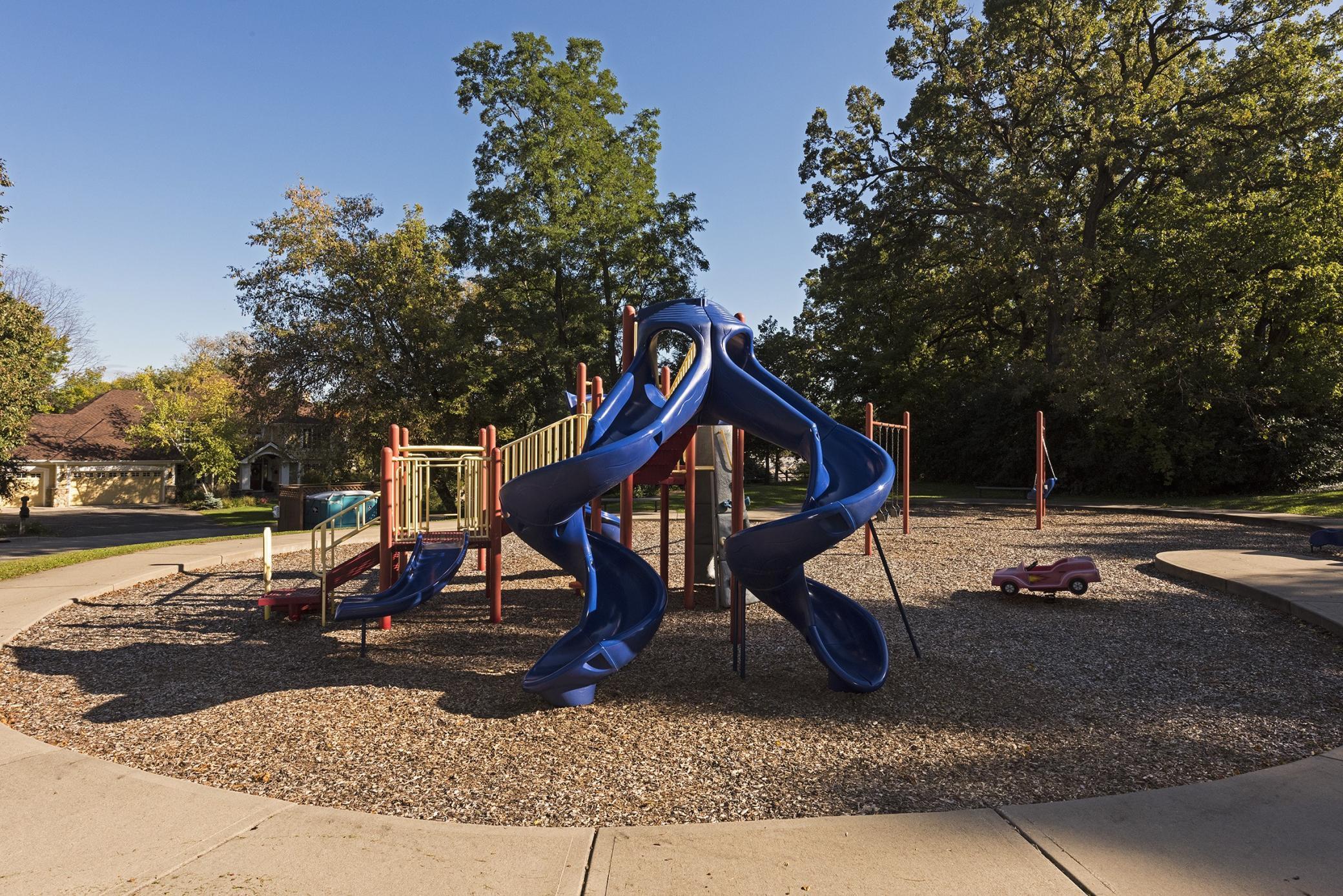 Minnetonka, Minnesota, 55391, United States, 5 Bedrooms Bedrooms, ,5 BathroomsBathrooms,Residential,Active,2010147