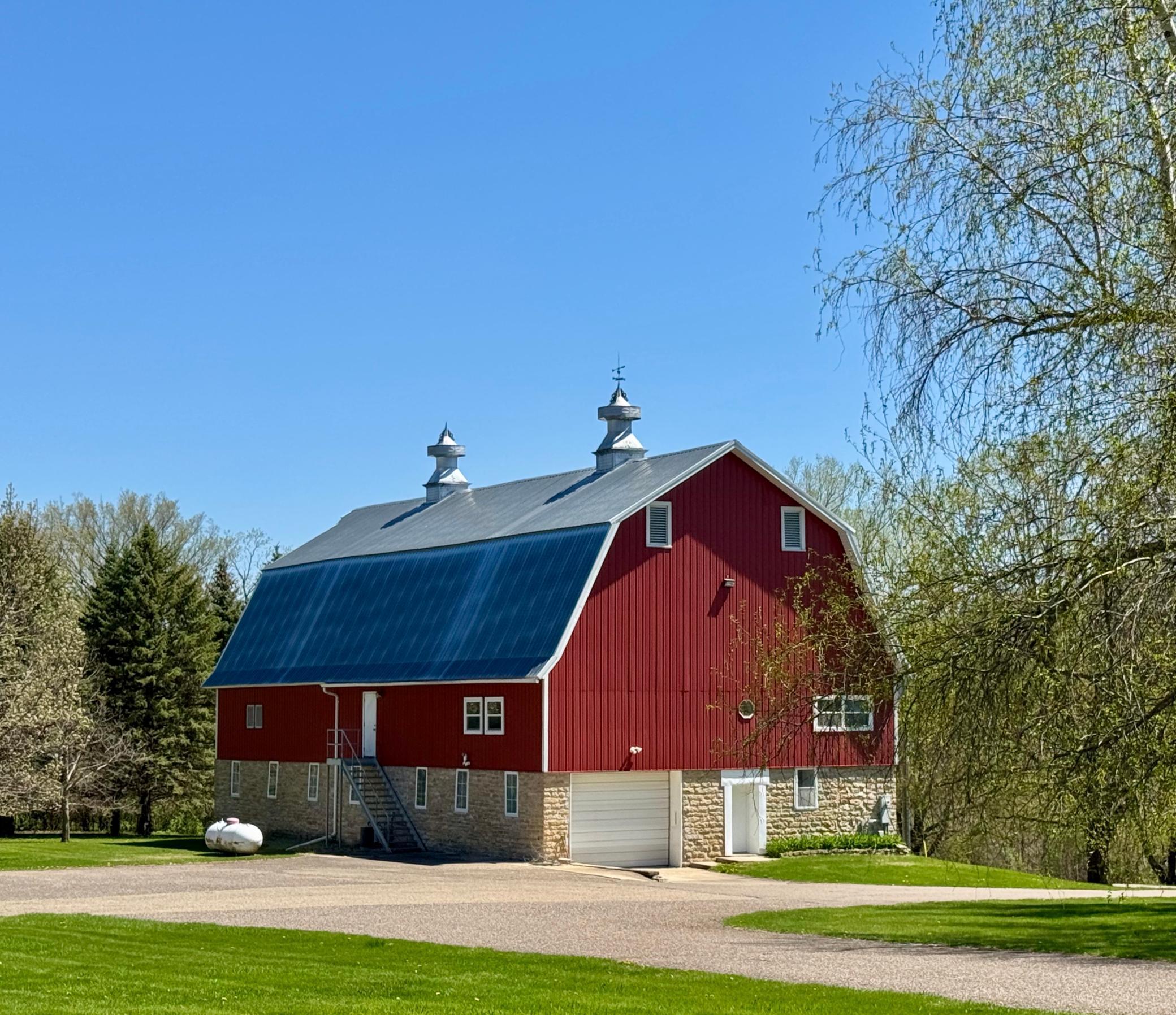 Northfield, Minnesota, 55057, United States, 3 Bedrooms Bedrooms, ,3 BathroomsBathrooms,Residential,Active,1920261