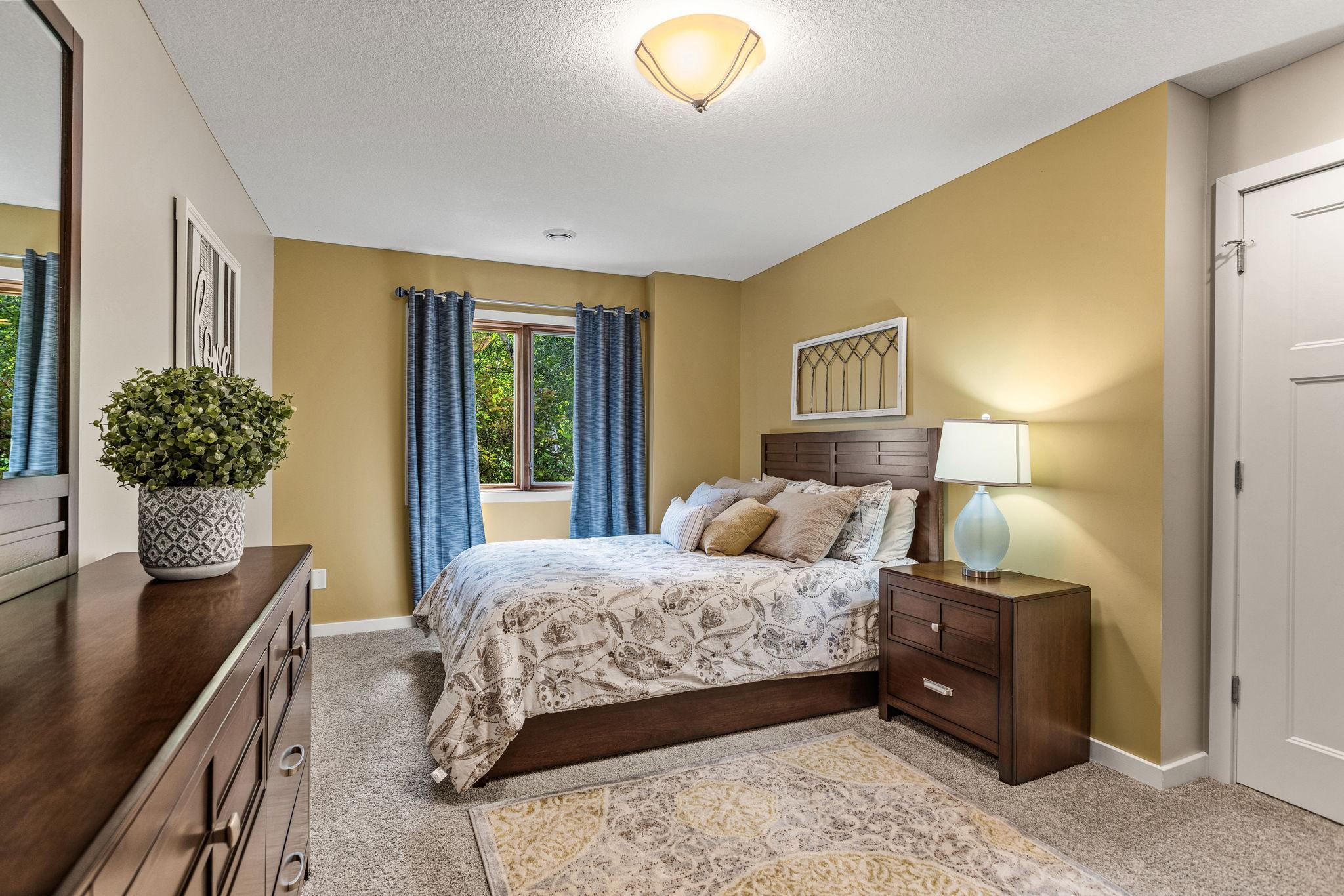 Rogers, Minnesota, 55374, United States, 5 Bedrooms Bedrooms, ,5 BathroomsBathrooms,Residential,Active,1914592