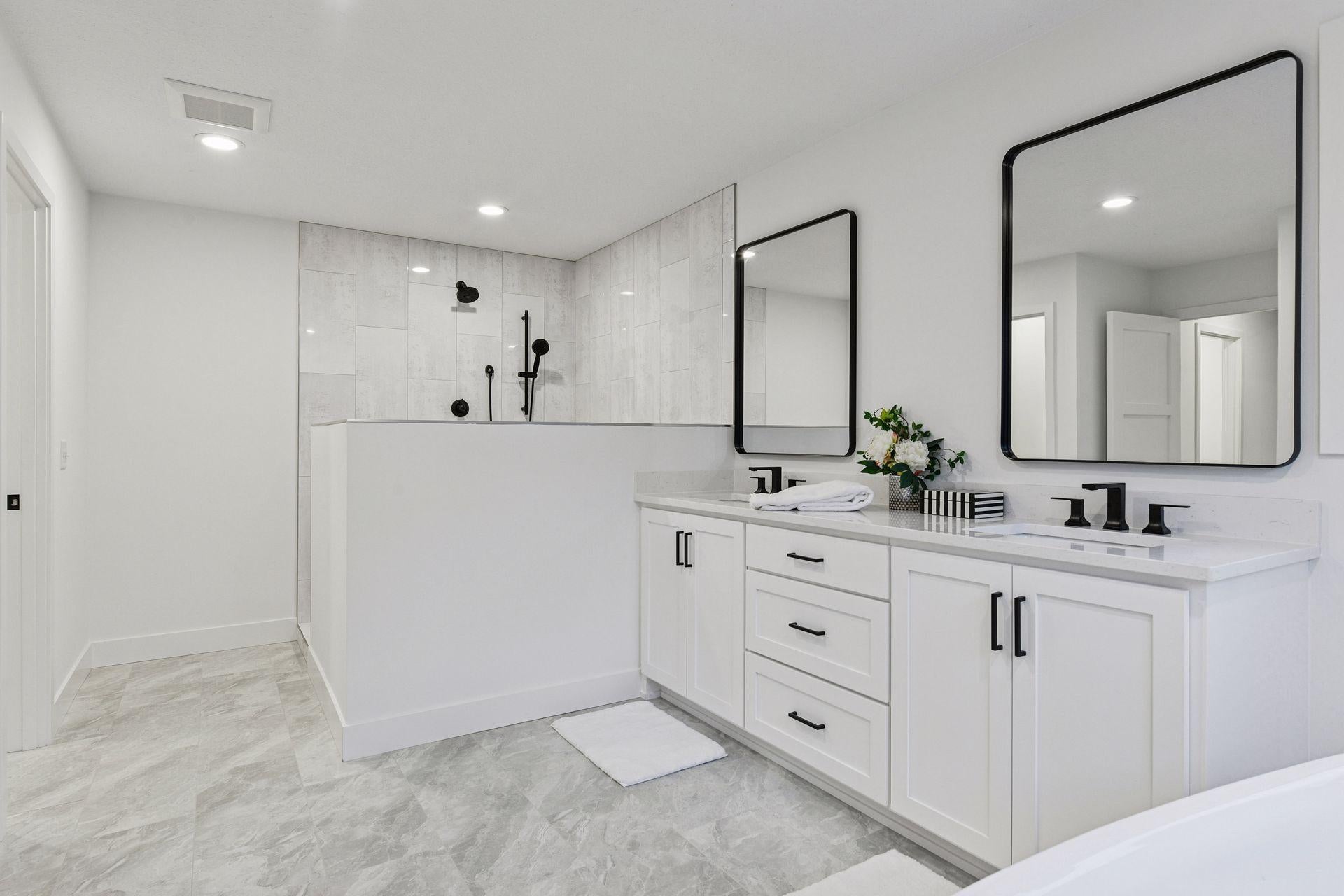 Excelsior, Minnesota, 55331, United States, 5 Bedrooms Bedrooms, ,4 BathroomsBathrooms,Residential,Active,1926701