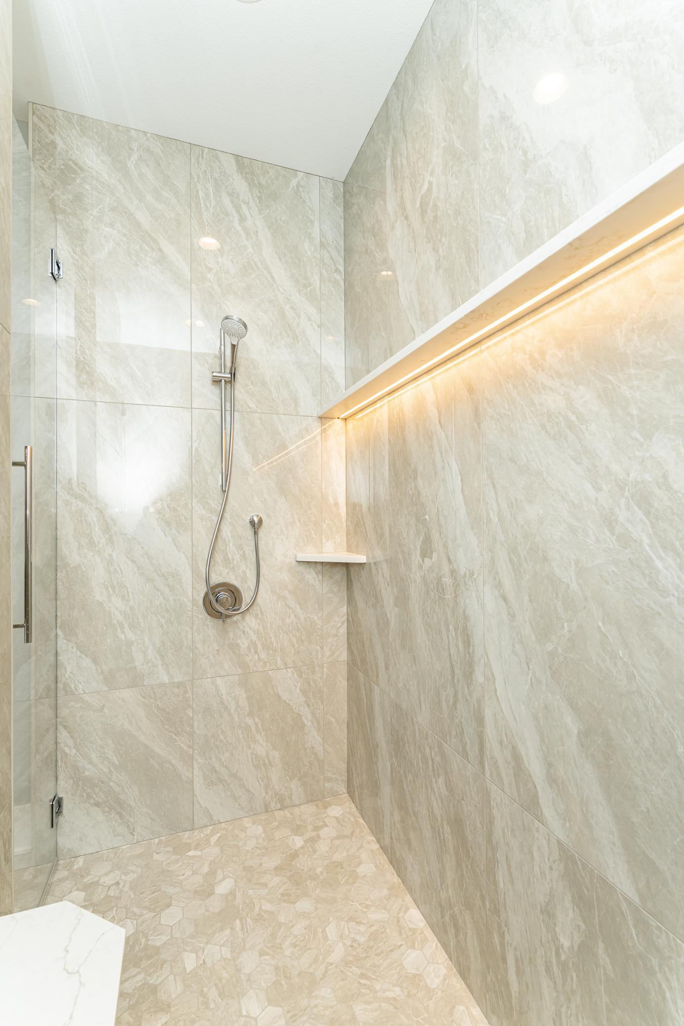 Rochester, Minnesota, 55902, United States, 5 Bedrooms Bedrooms, ,6 BathroomsBathrooms,Residential,Active,1892599