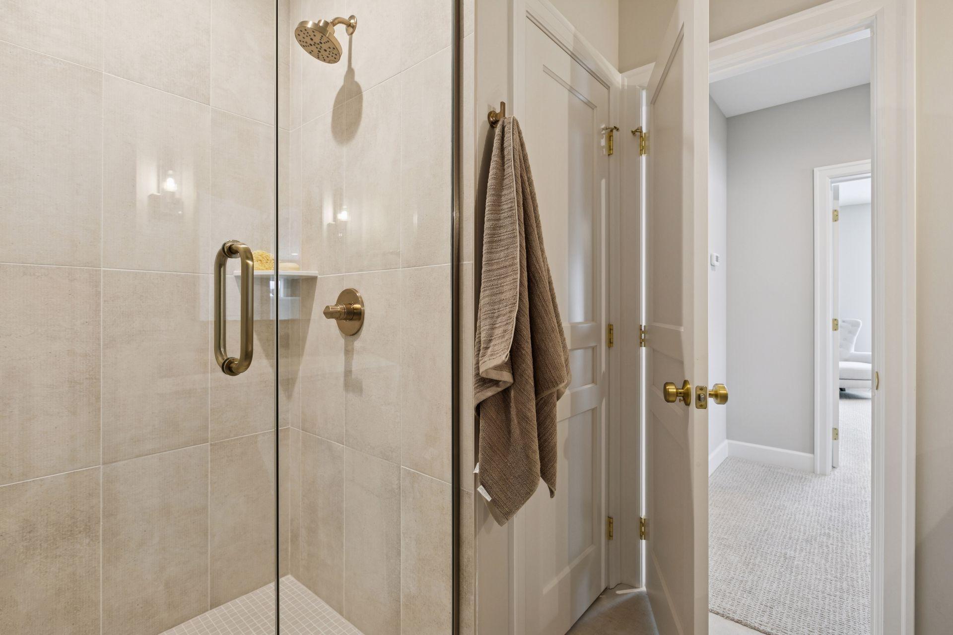Shoreview, Minnesota, 55126, United States, ,3 BathroomsBathrooms,Residential,Active,1756330