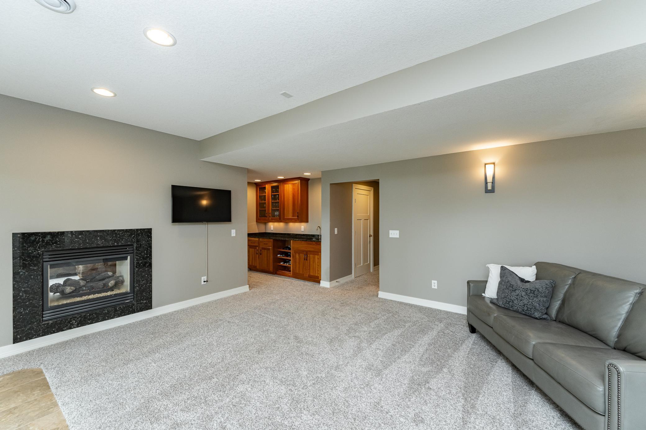 Rochester, Minnesota, 55902, United States, 6 Bedrooms Bedrooms, ,4 BathroomsBathrooms,Residential,Active,1888994