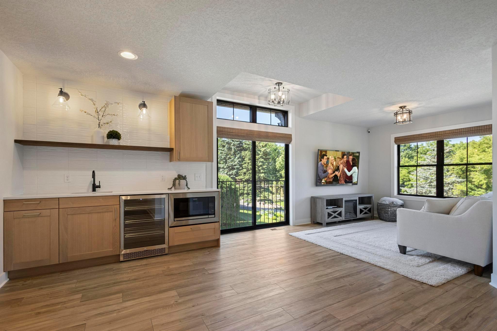 Excelsior, Minnesota, 55331, United States, 5 Bedrooms Bedrooms, ,5 BathroomsBathrooms,Residential,Active,1880009