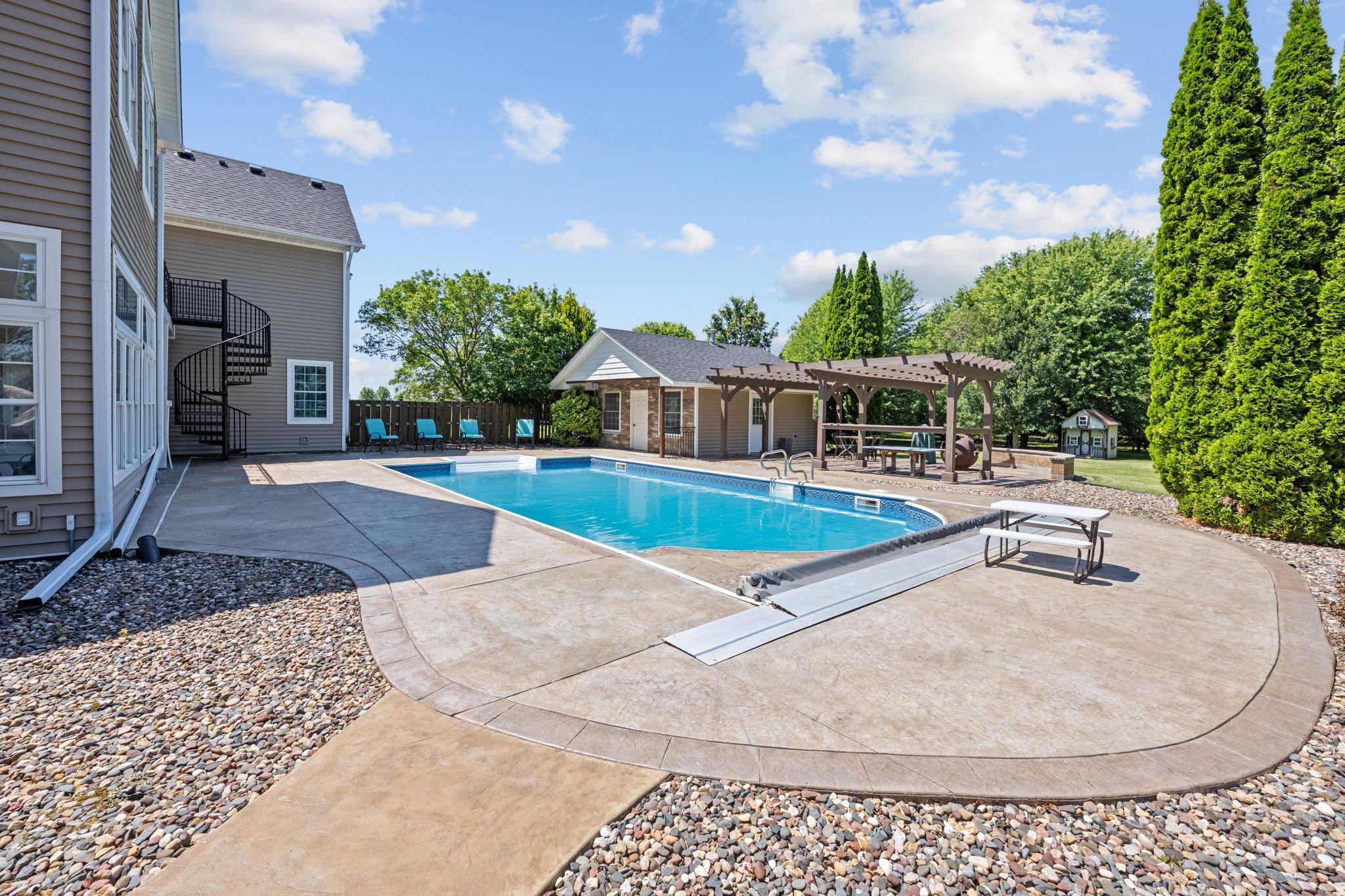 Elko, Minnesota, 55020, United States, 5 Bedrooms Bedrooms, ,5 BathroomsBathrooms,Residential,Active,1942358