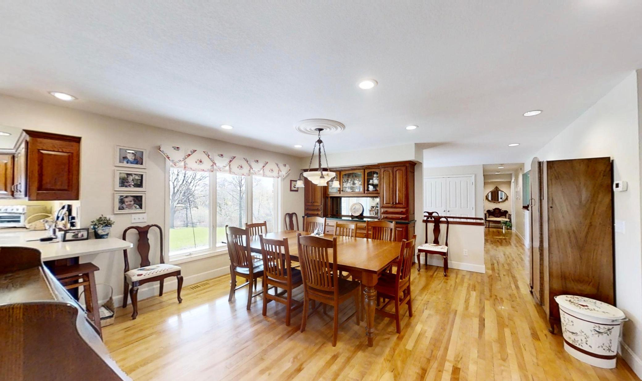 Northfield, Minnesota, 55057, United States, 3 Bedrooms Bedrooms, ,3 BathroomsBathrooms,Residential,Active,1920261