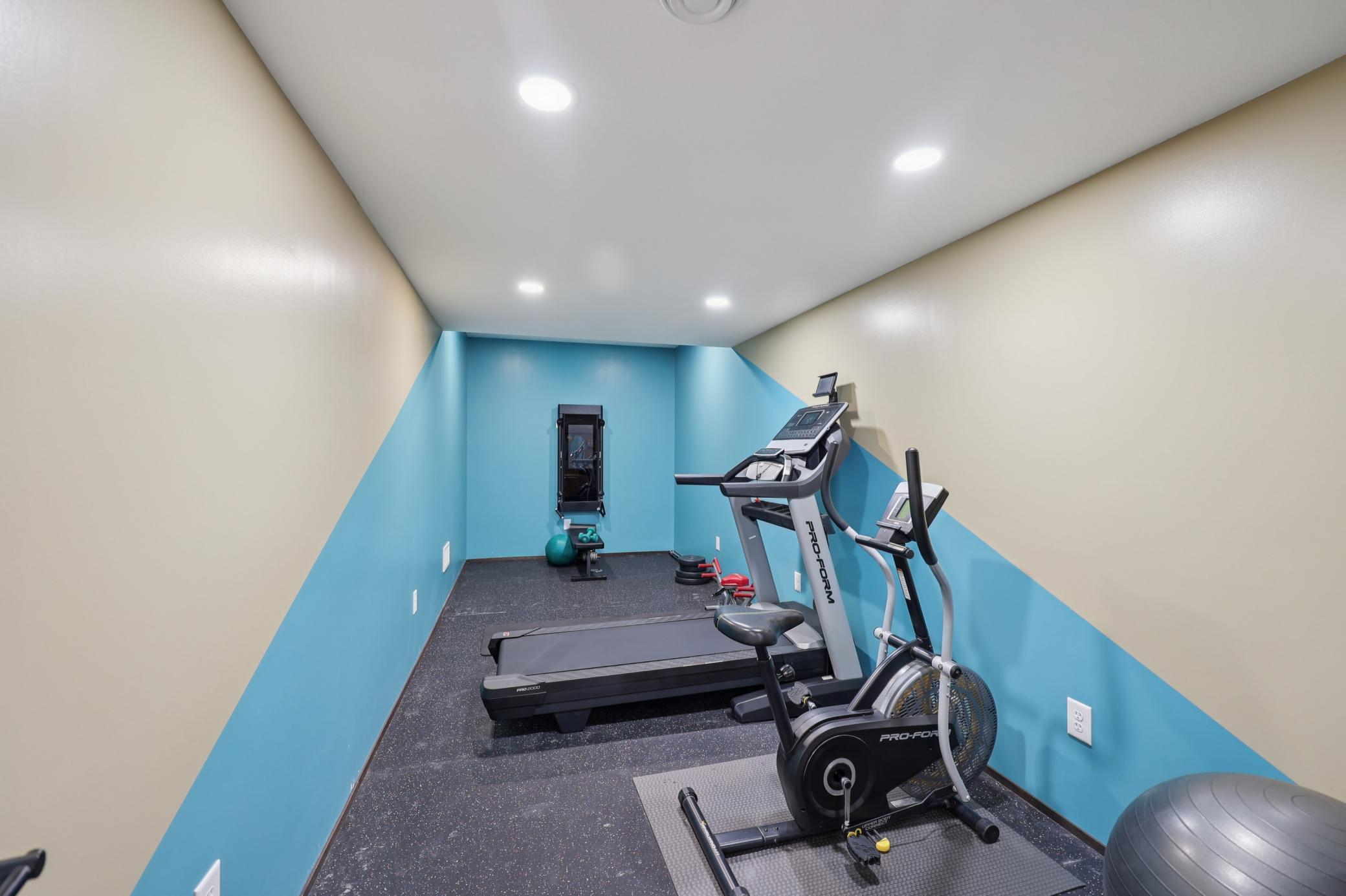 Eden Prairie, Minnesota, 55347, United States, 5 Bedrooms Bedrooms, ,6 BathroomsBathrooms,Residential,Active,2006884