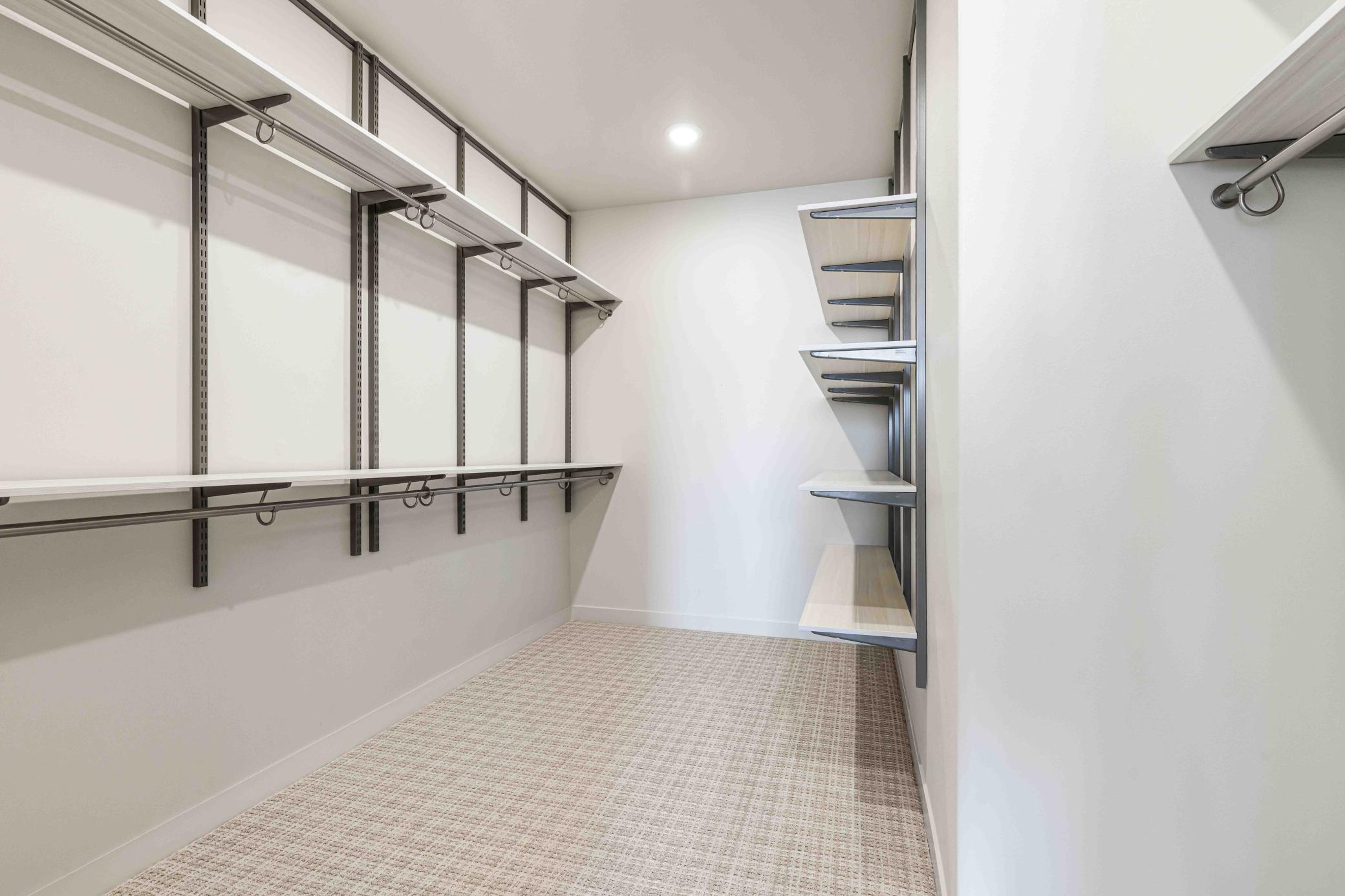 Fargo, North Dakota, 58104, United States, 4 Bedrooms Bedrooms, ,4 BathroomsBathrooms,Residential,Active,2007923