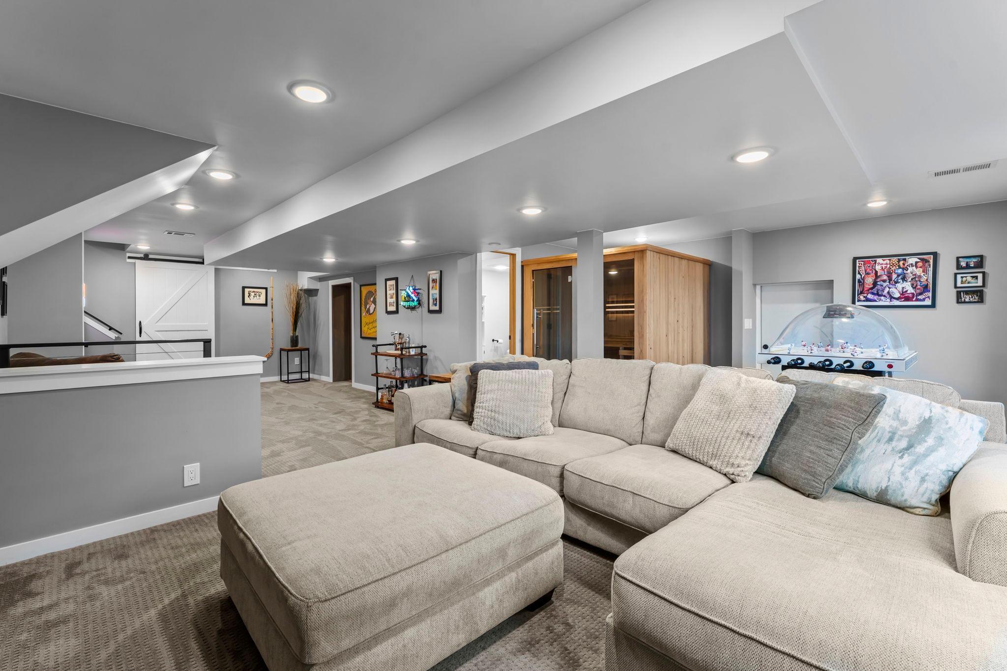 Saint Paul, Minnesota, 55126, United States, 4 Bedrooms Bedrooms, ,4 BathroomsBathrooms,Residential,Active,2027818