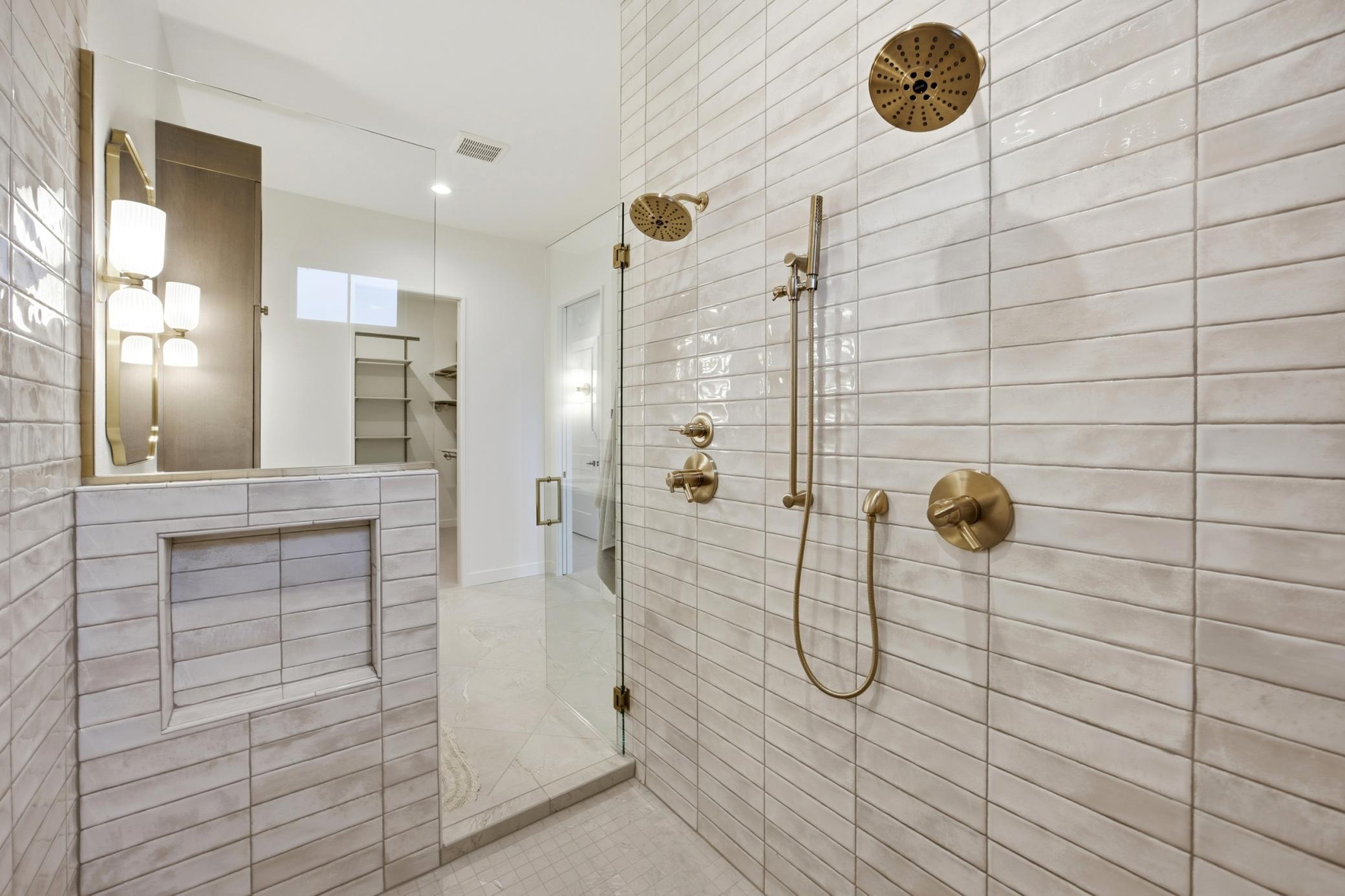 West Fargo, North Dakota, 58078, United States, 5 Bedrooms Bedrooms, ,4 BathroomsBathrooms,Residential,Active,1970996