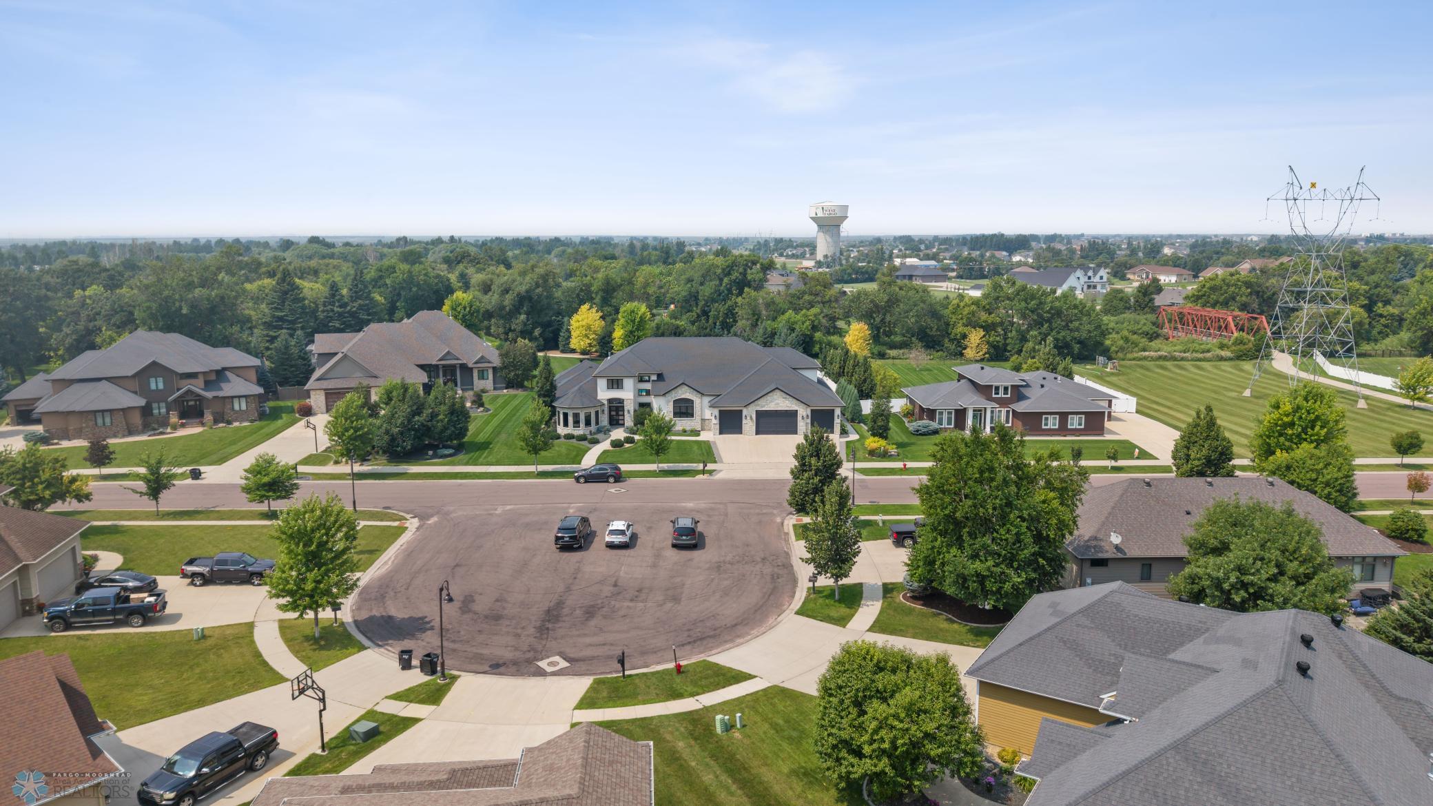 Fargo, North Dakota, 58104, United States, 5 Bedrooms Bedrooms, ,7 BathroomsBathrooms,Residential,Active,1941361