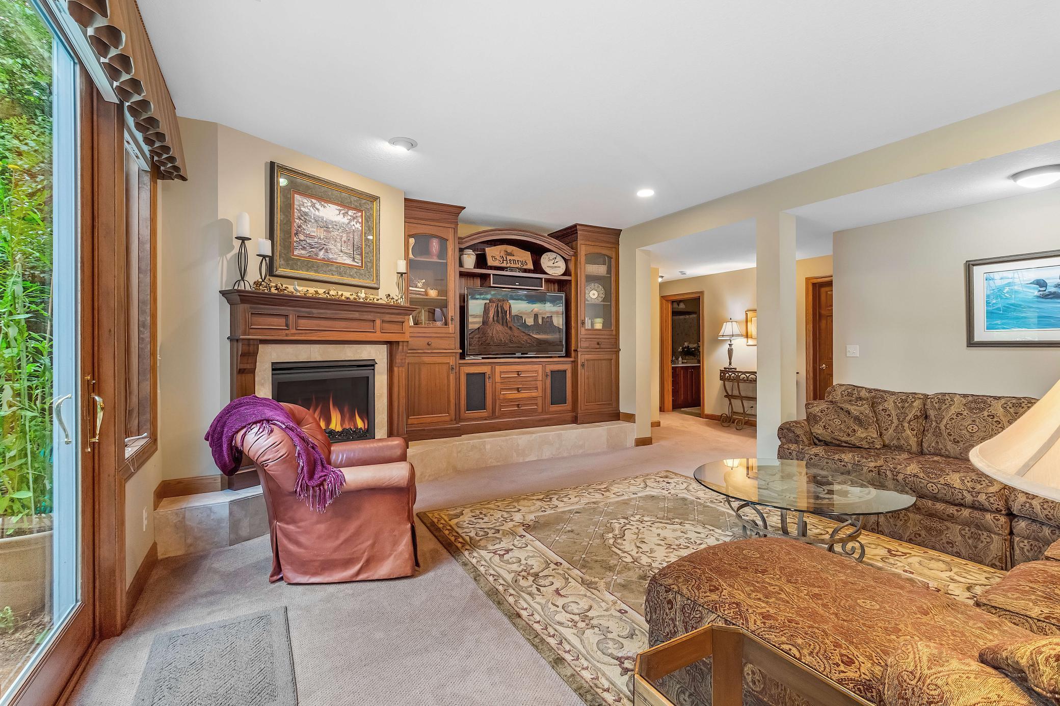 Stillwater, Minnesota, 55082, United States, 6 Bedrooms Bedrooms, ,5 BathroomsBathrooms,Residential,Active,1834479