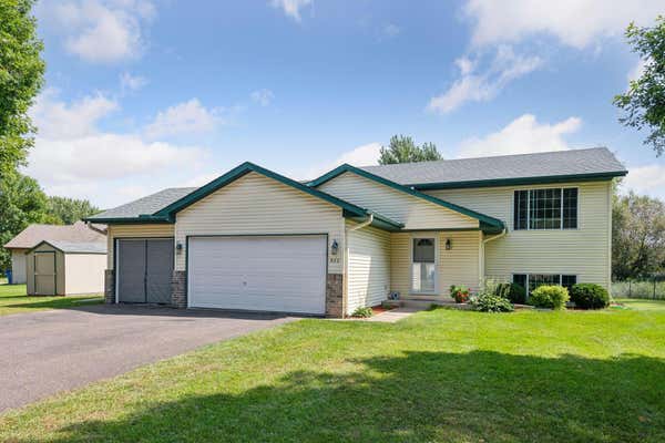 860 MARIGOLD DR, CAMBRIDGE, MN 55008 - Image 1